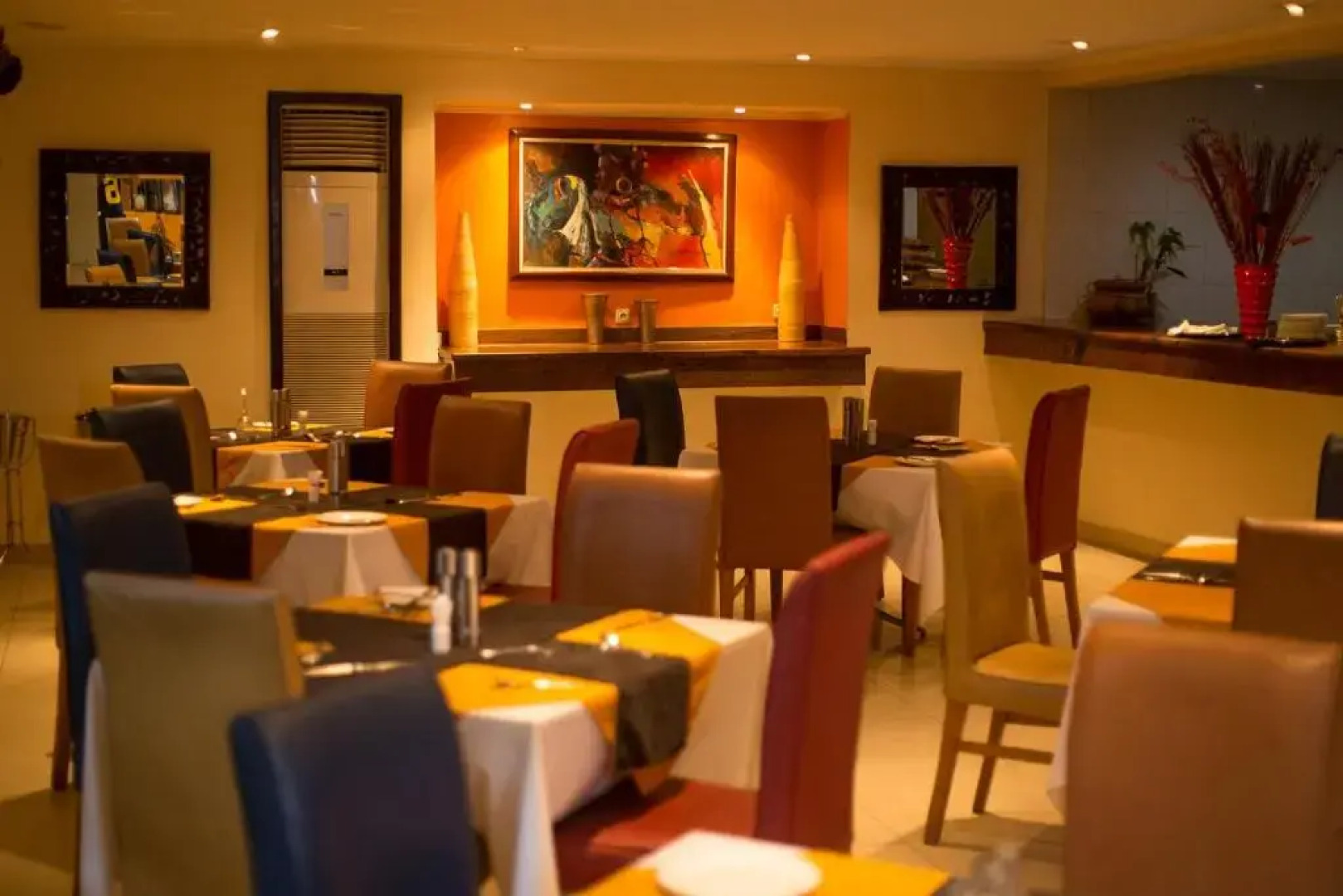 La Cour Hotels and Apartments Glover