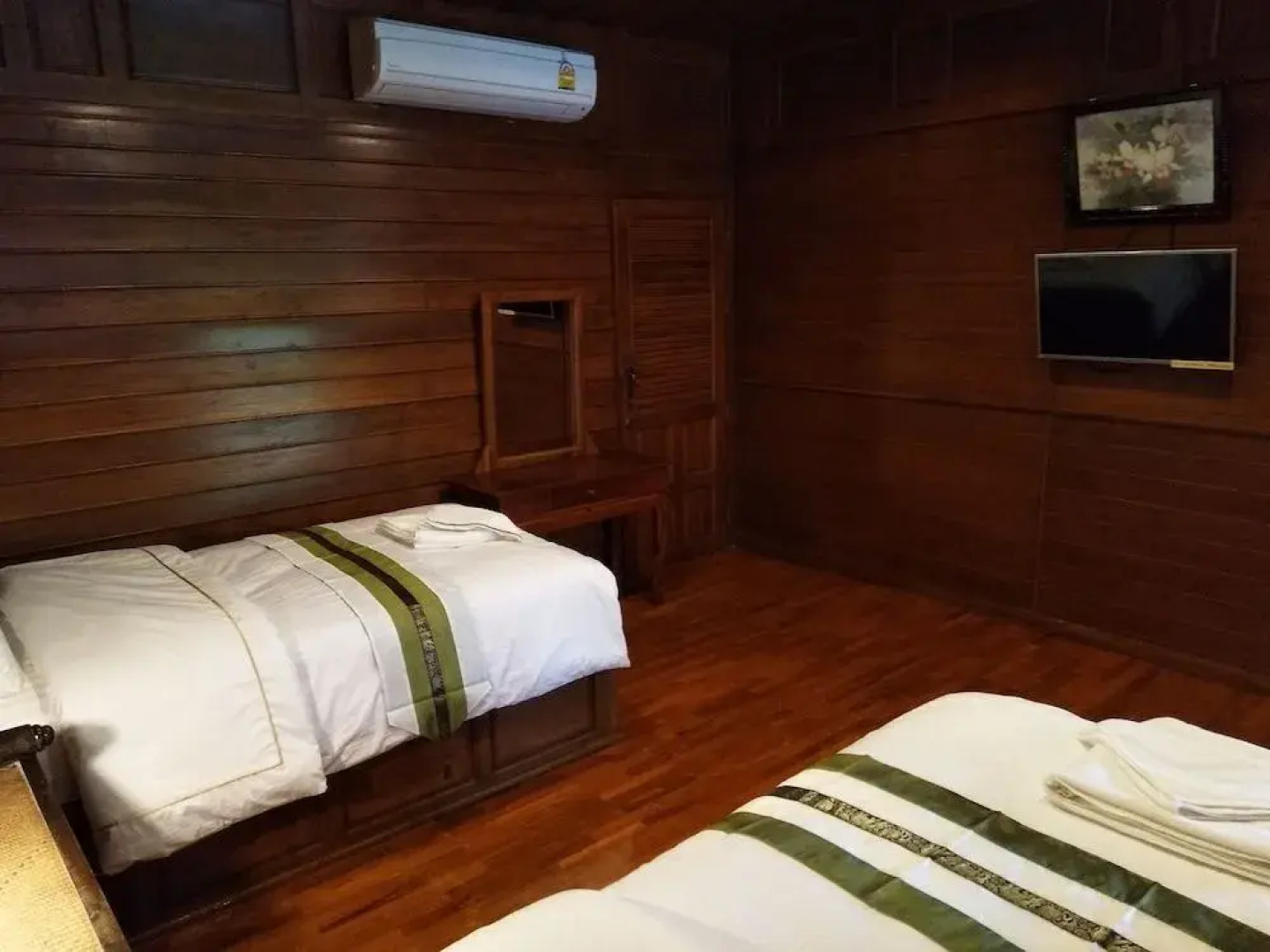 Ruean Ploysrirung Boutique Resort