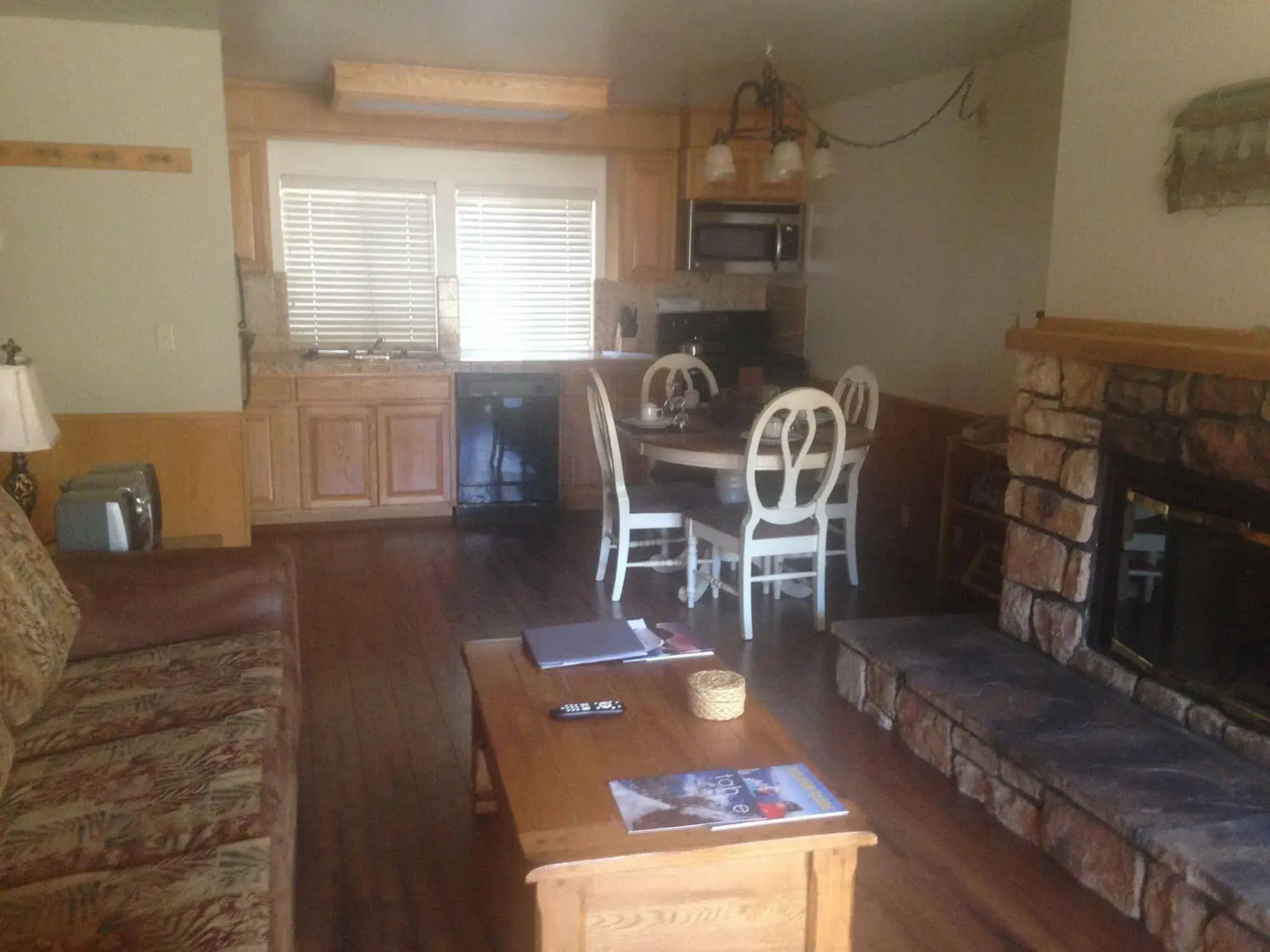 Edgelake Beach Club by Coolvacay