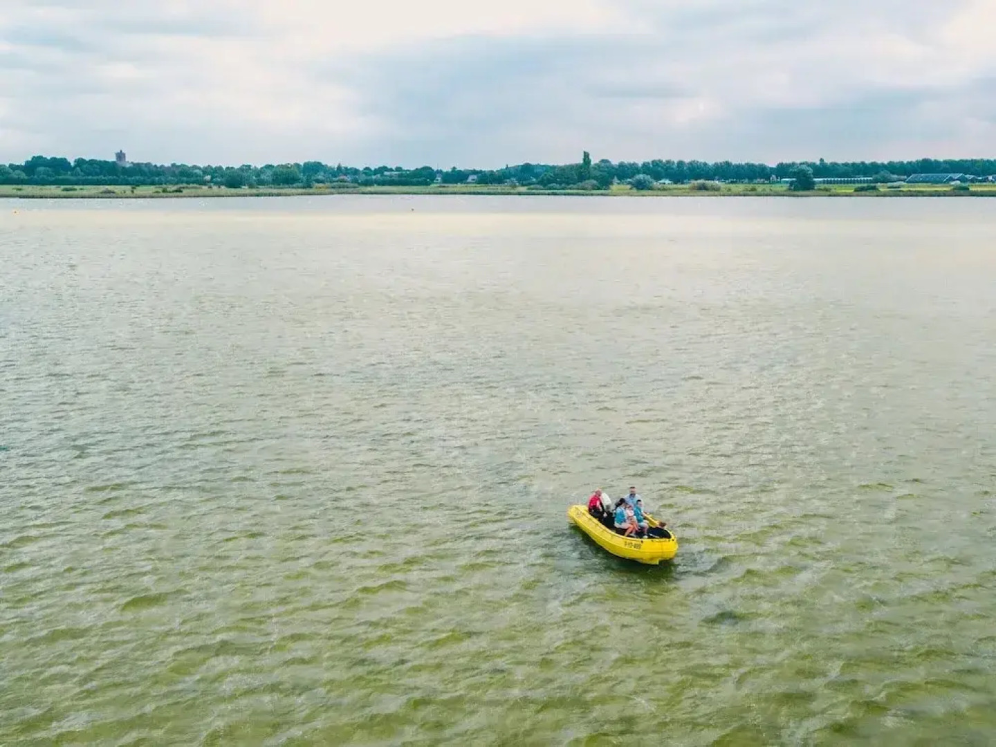 Chalet Near Zuiderzee With Garden