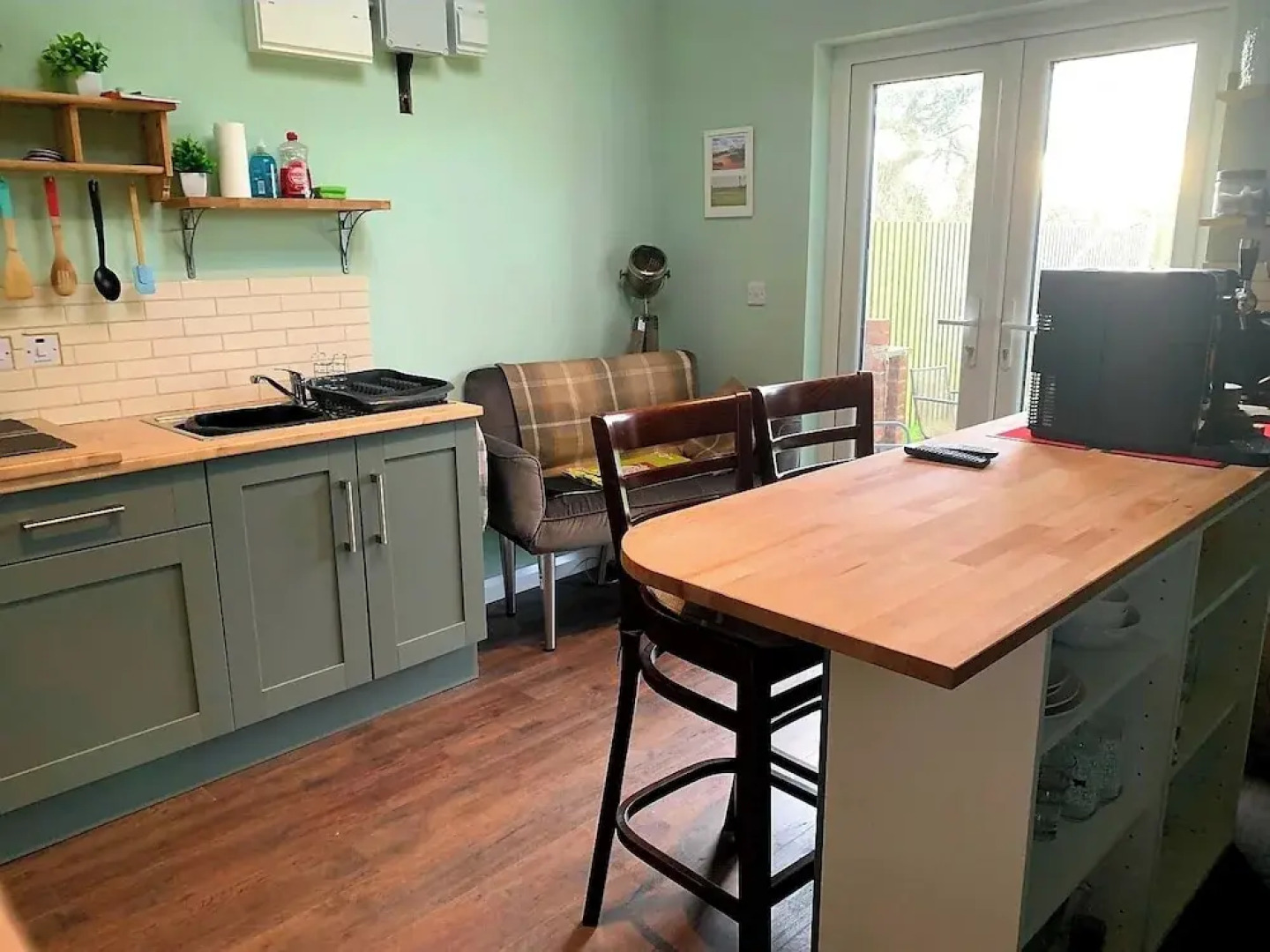 Y Caban-the Cabin-1 Bed-sleeps 2-parking-fast Wifi