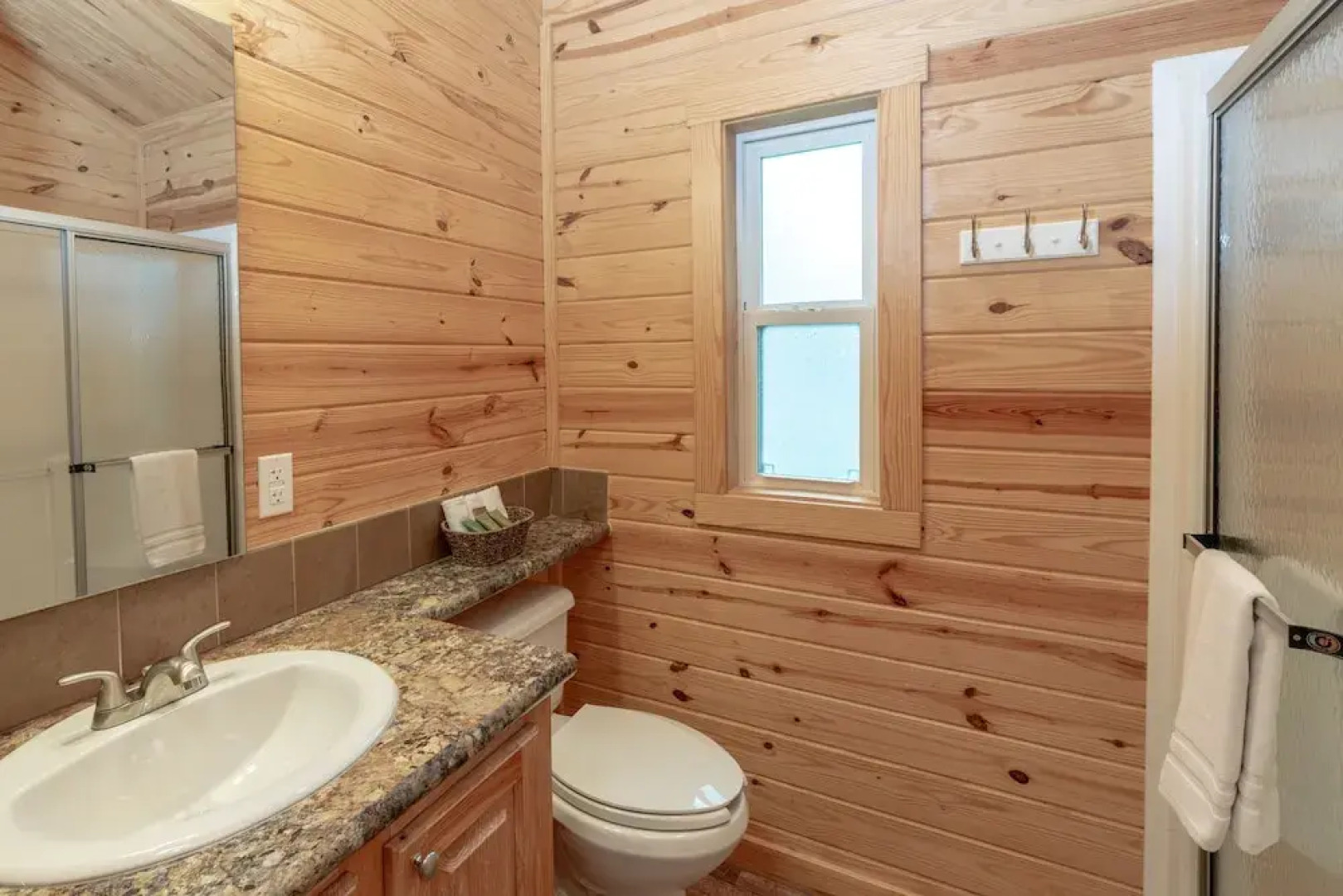 Hill Country Cottage and RV Resort