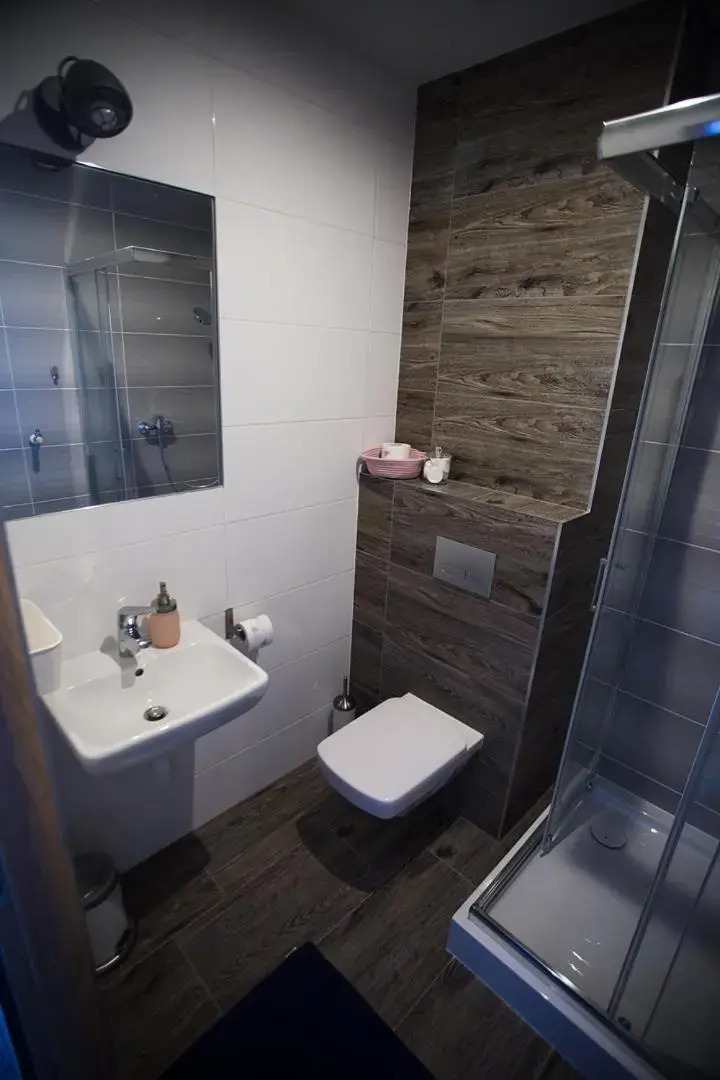 Pokoje Gościnne 30stka