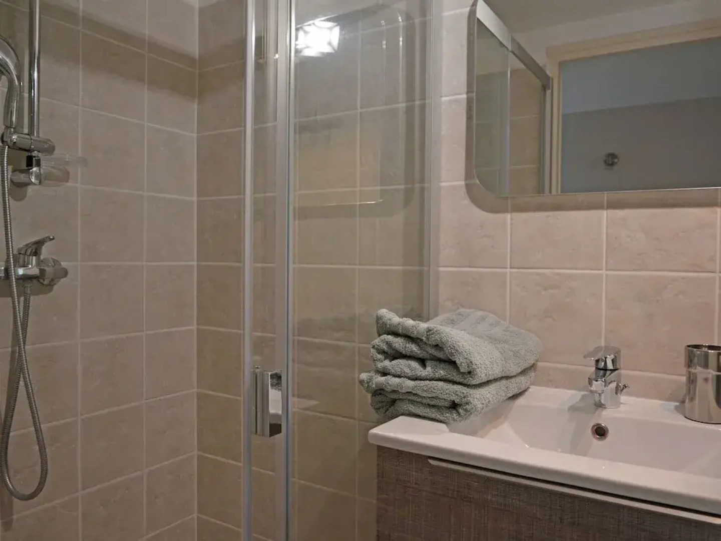 Luxury Villa with Jacuzzi in Carpentras Provence