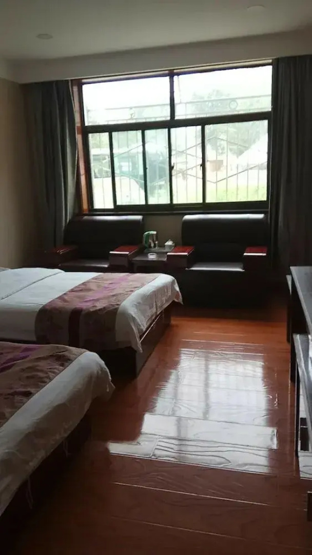 Wutai Mountain Waldorf Youth Hostel