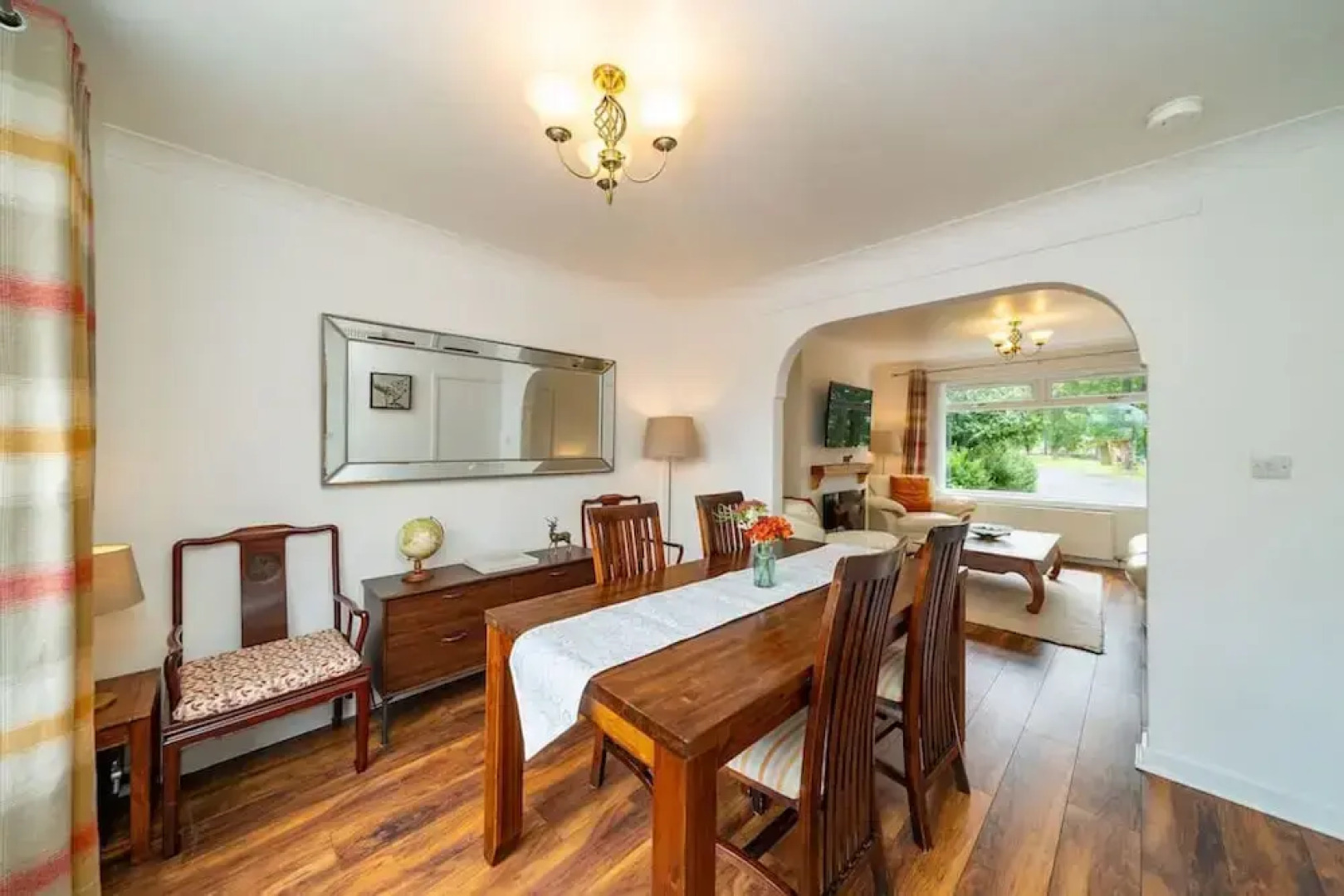 Jocks - Perfectly Placed Parklands Apartment