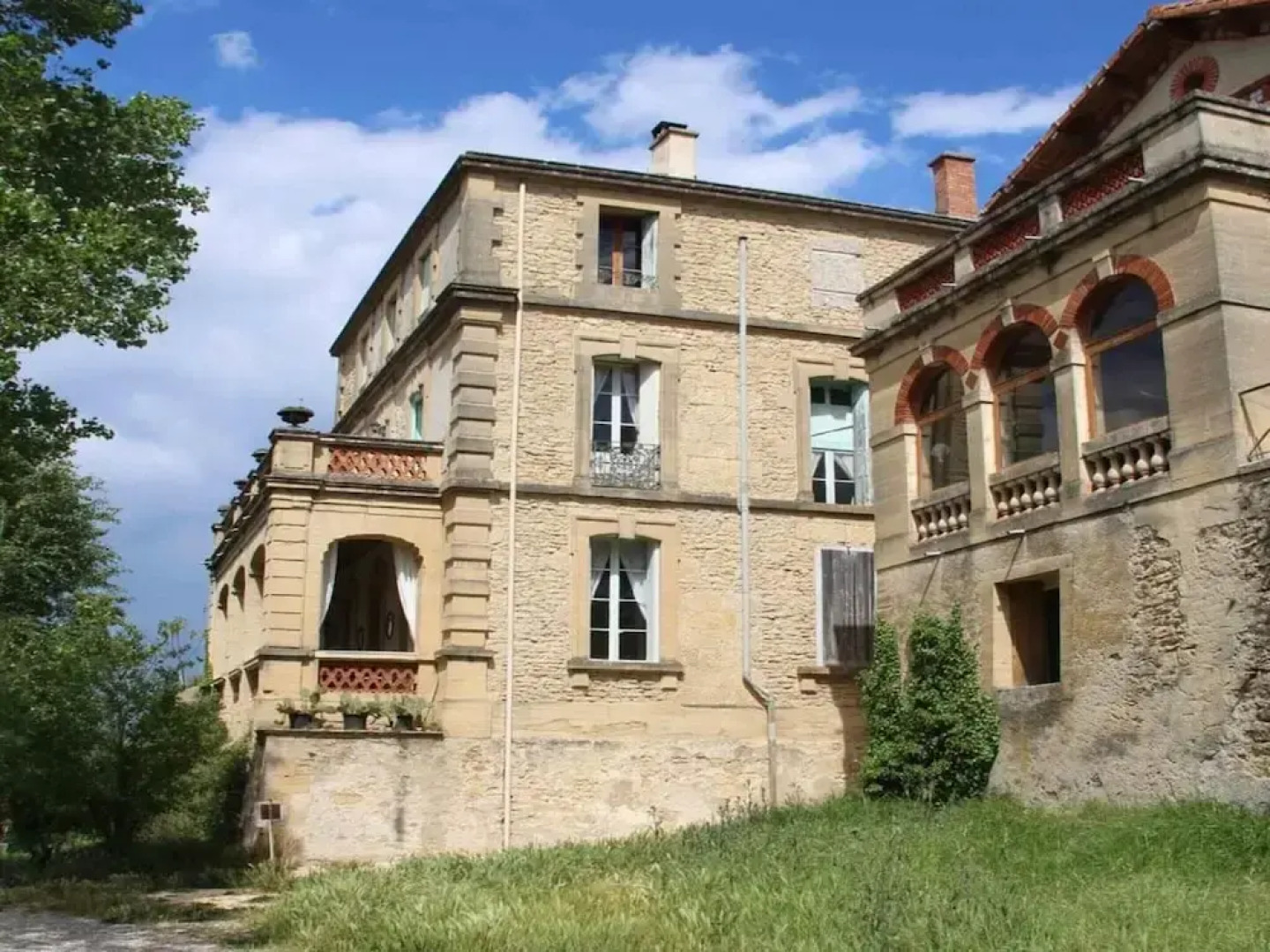 Scenic Villa With View of the Gardon River