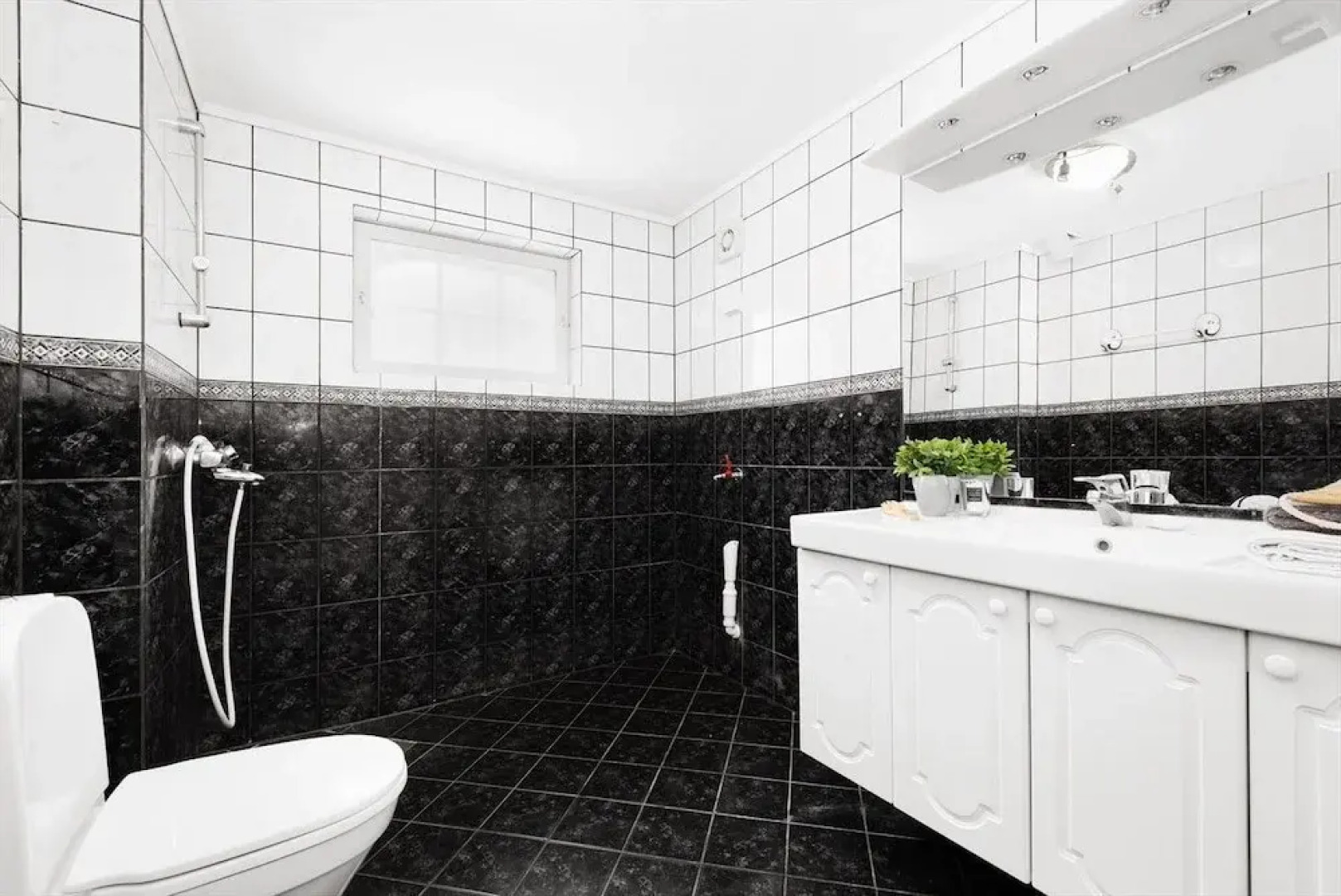 House Of Bergen One- 15 Minutes From Central Town