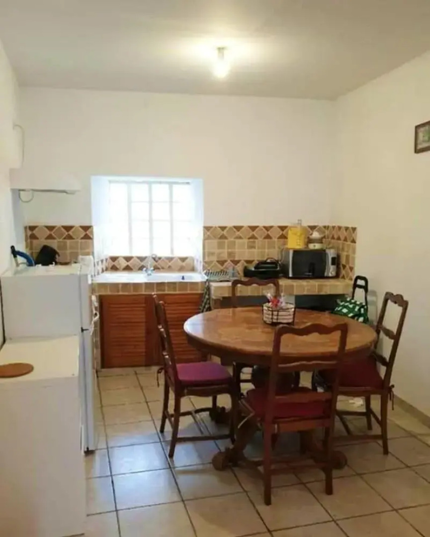 Apartment With one Bedroom in Saint-étienne-les-orgues, With Shared Pool and Wifi - 13 km From the Slopes