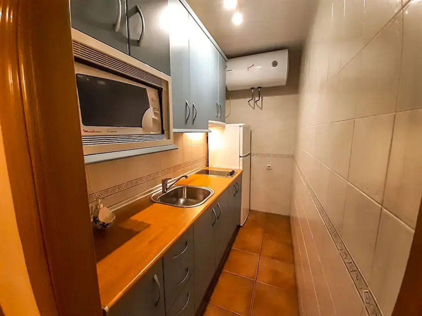 Blue Tour Travel Plaza