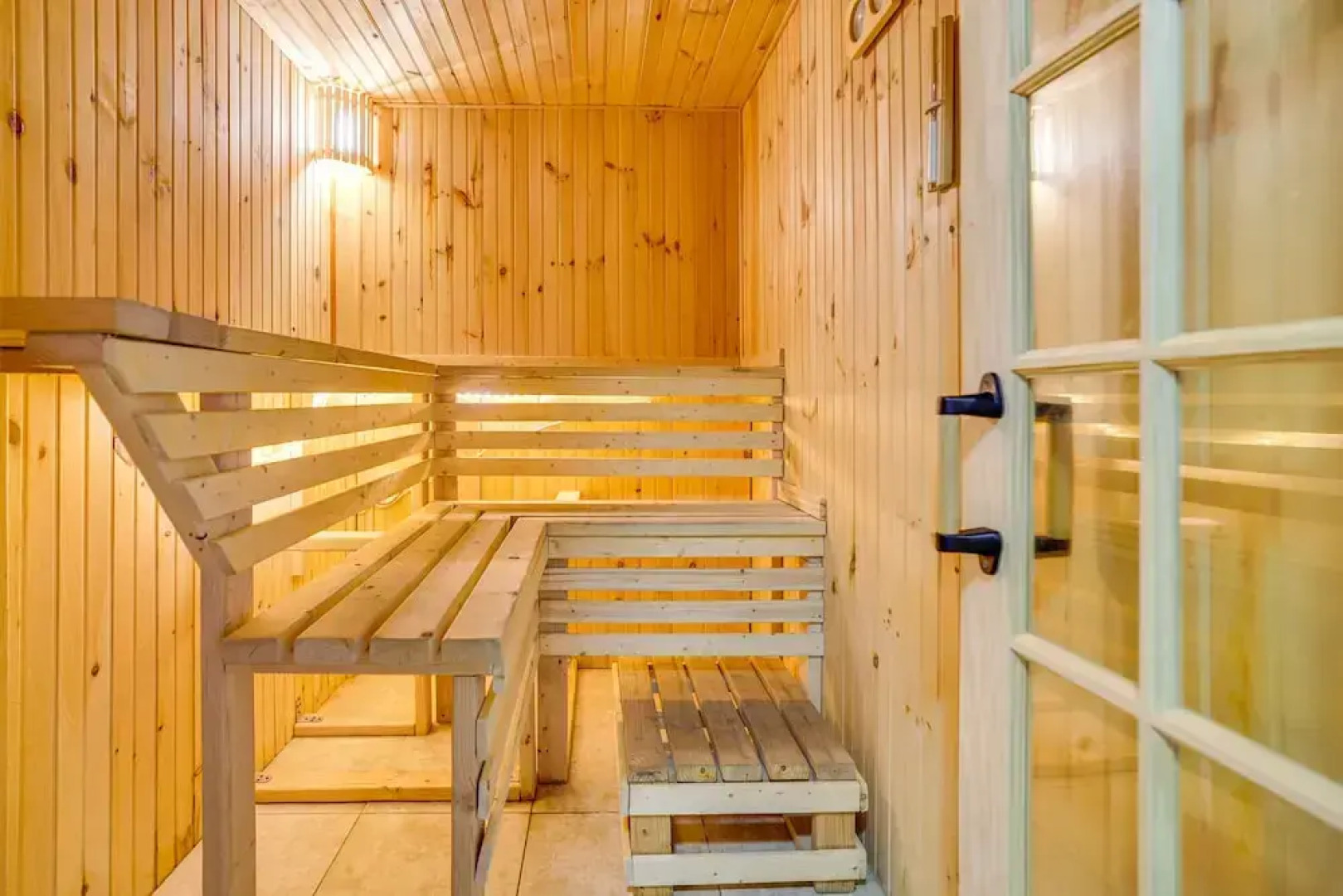 Poconos Home w/ Private Pool, Hot Tub & Sauna!