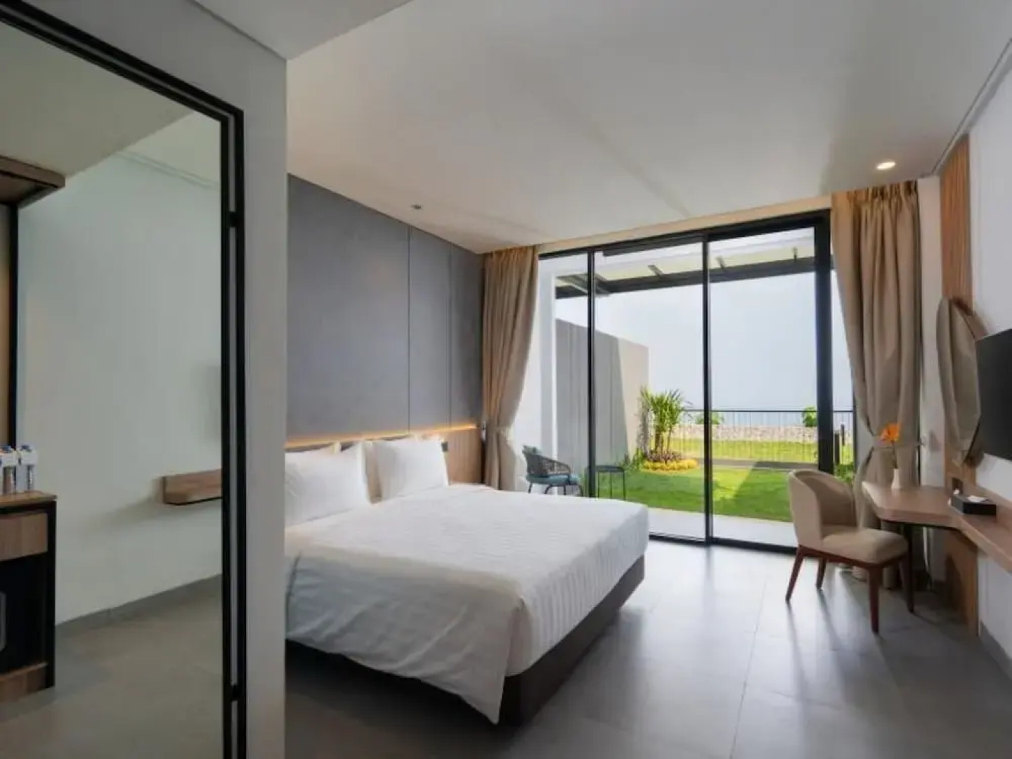 Laska Hotel Resort Ciletuh