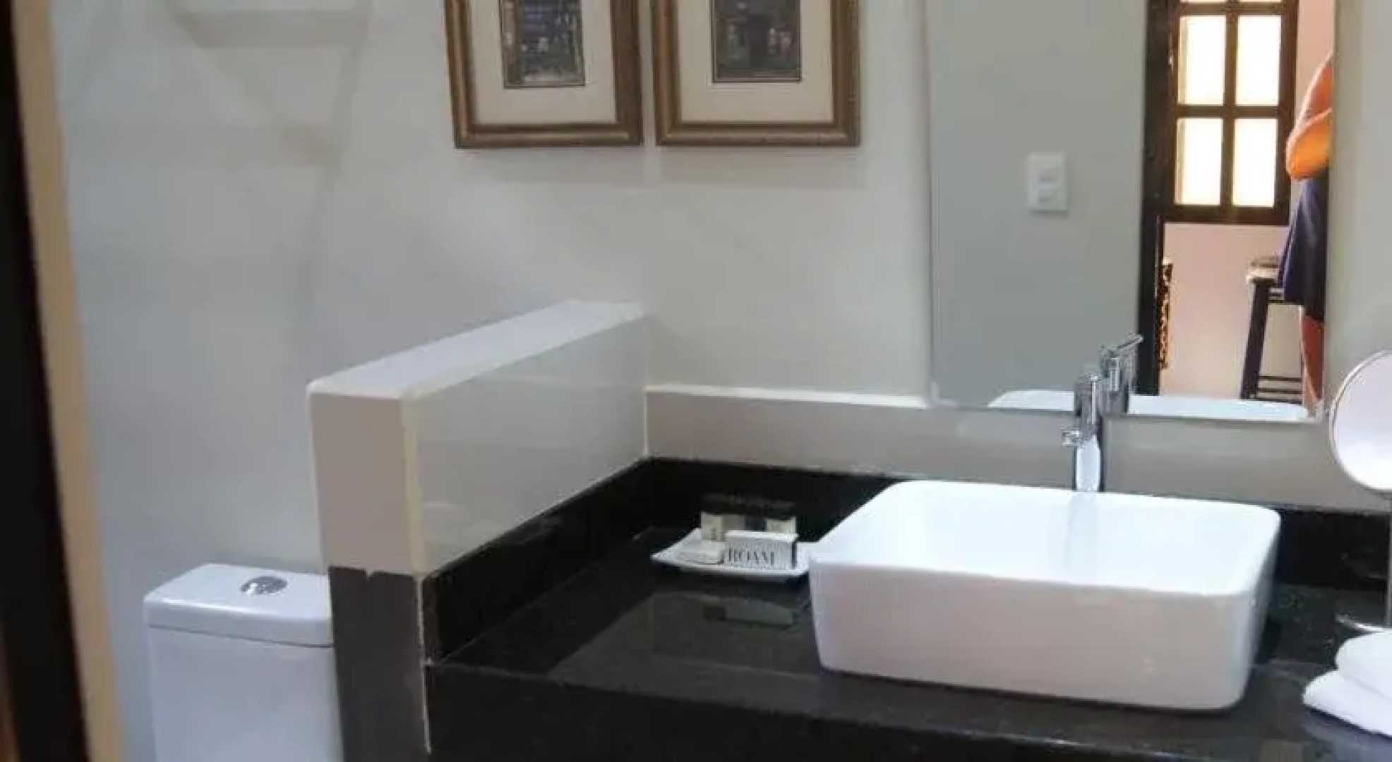 Ochenta Y Dos an urban bed & breakfast