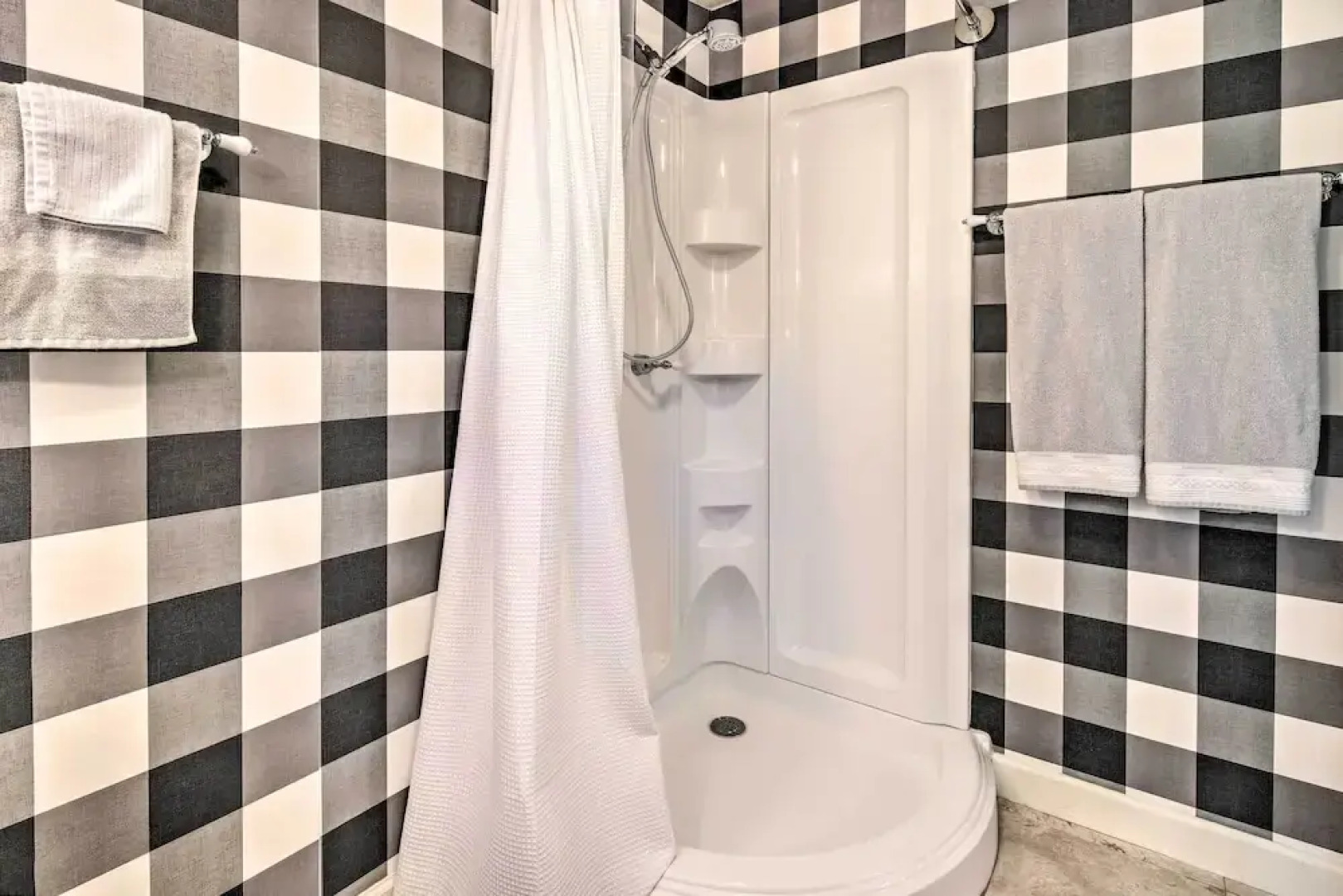 Whimsical Bat Cave Cottage w/ Fire Pit!