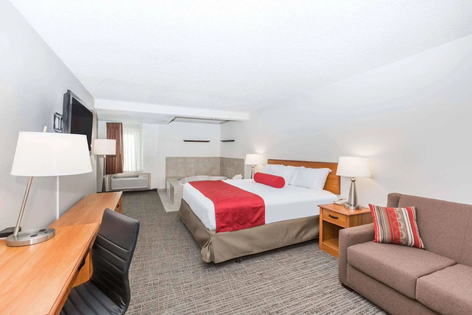 Ramada Ankeny