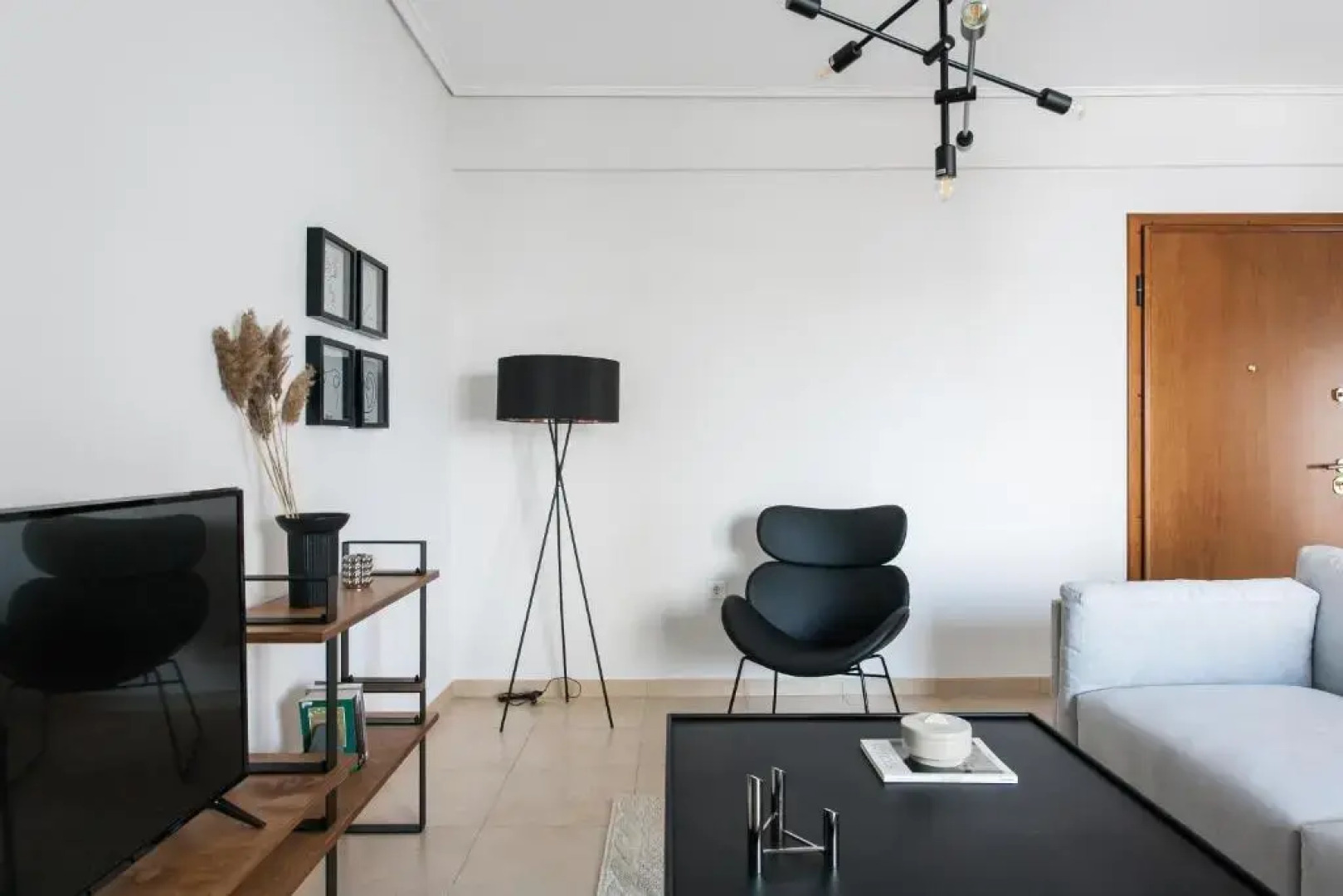 Superb & Comfy 2BD Apartment in Marousi by UPSTREET