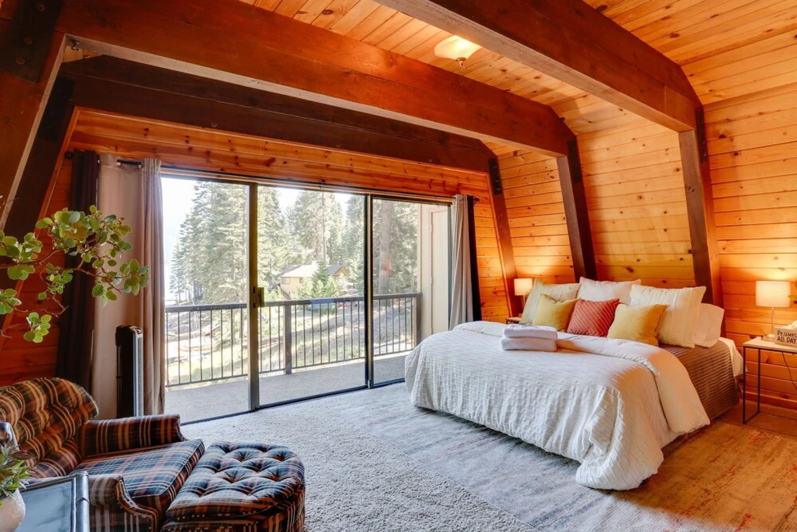 Westwood Lakefront Cabin w/ Hot Tub & Boat Dock!