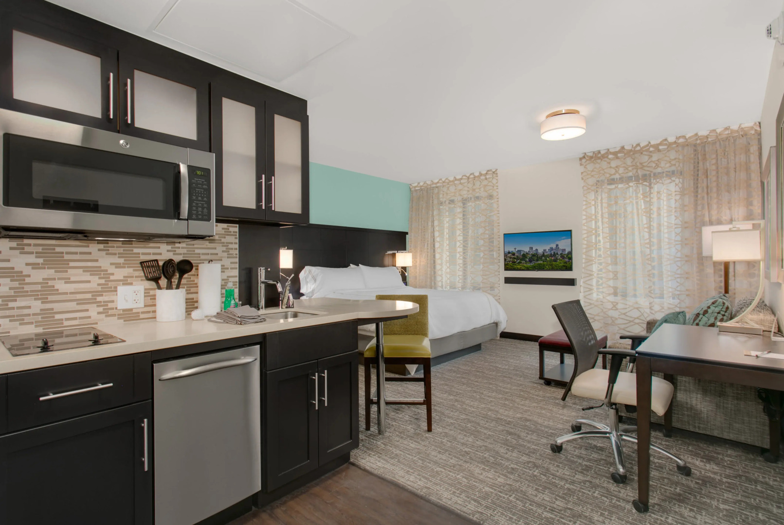 Staybridge Suites Seattle - South Lake Union by IHG