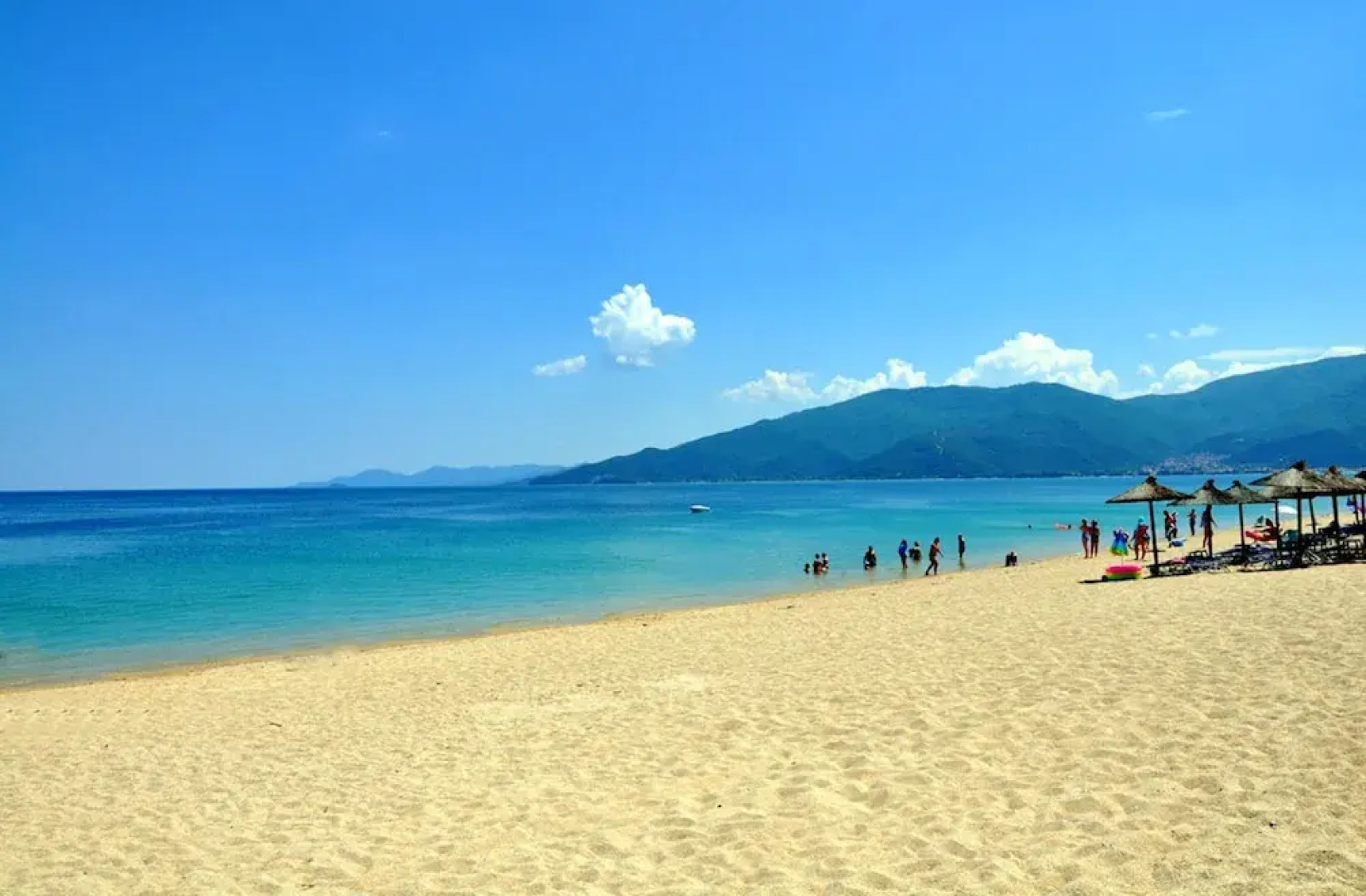 Studio in Paralia, With Wonderful sea View, Furnished Balcony and Wifi