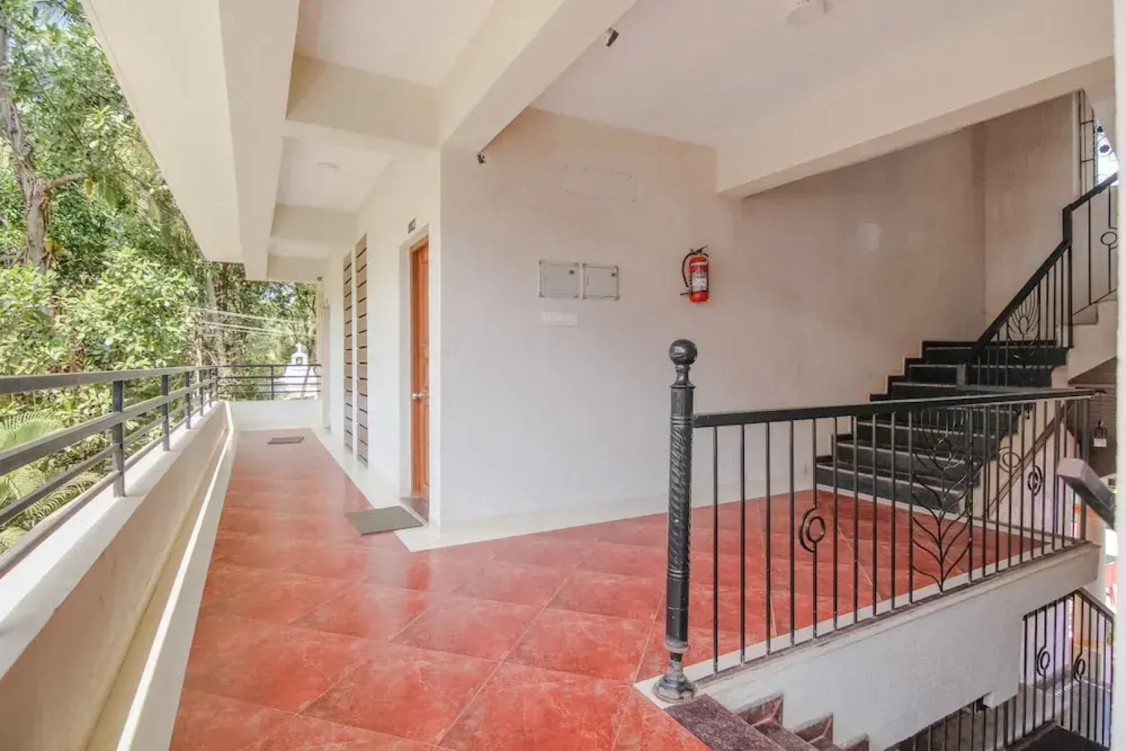 Royale Nirvana Resort