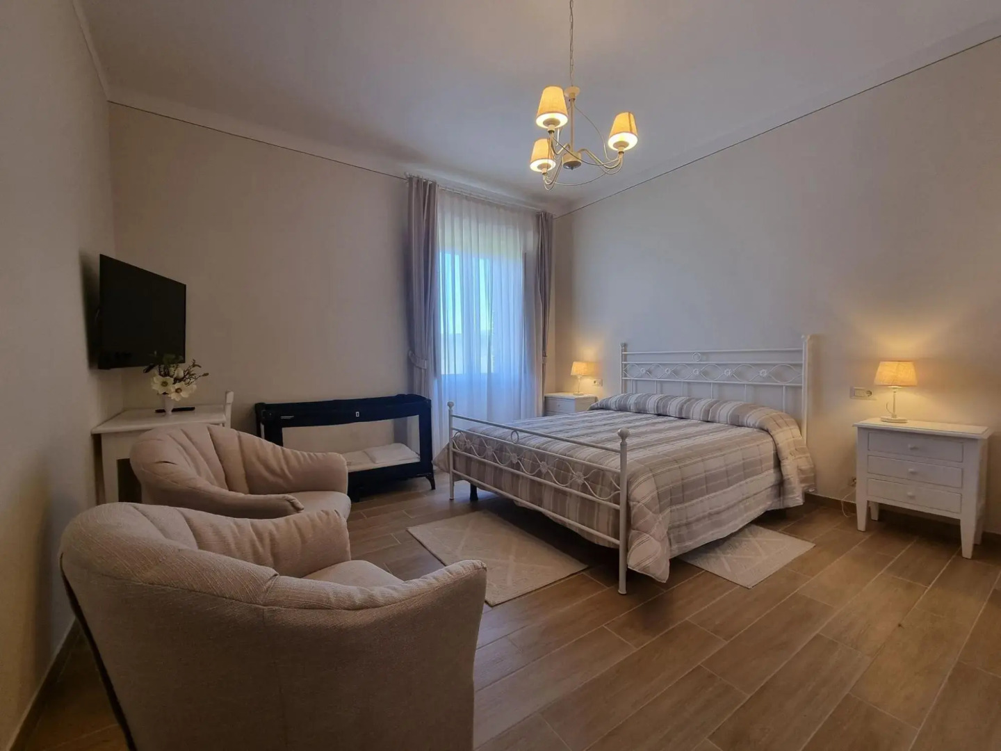 Tasteful Countryside Stay