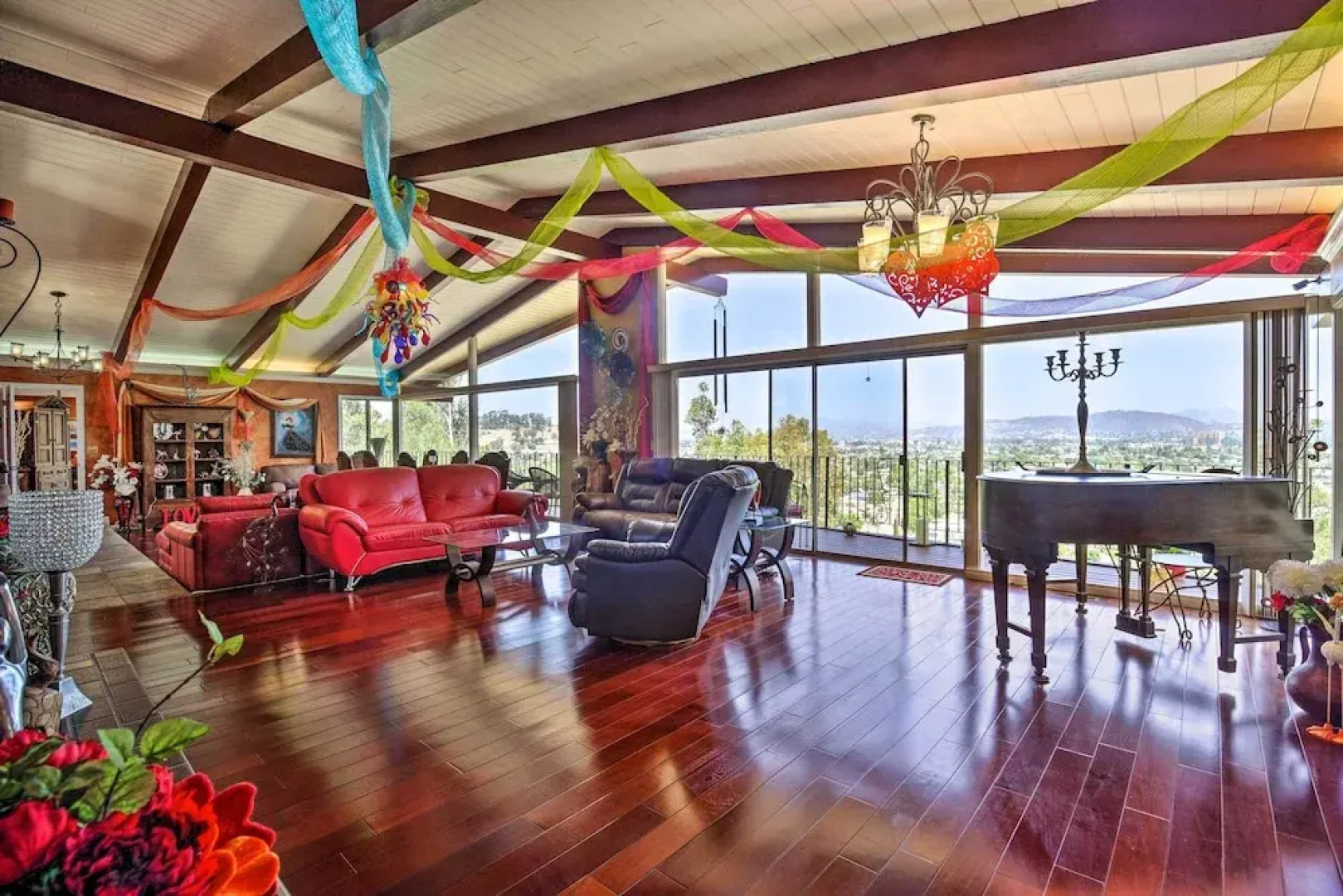 Colorful El Cajon Gem: Deck, Garden & Valley Views