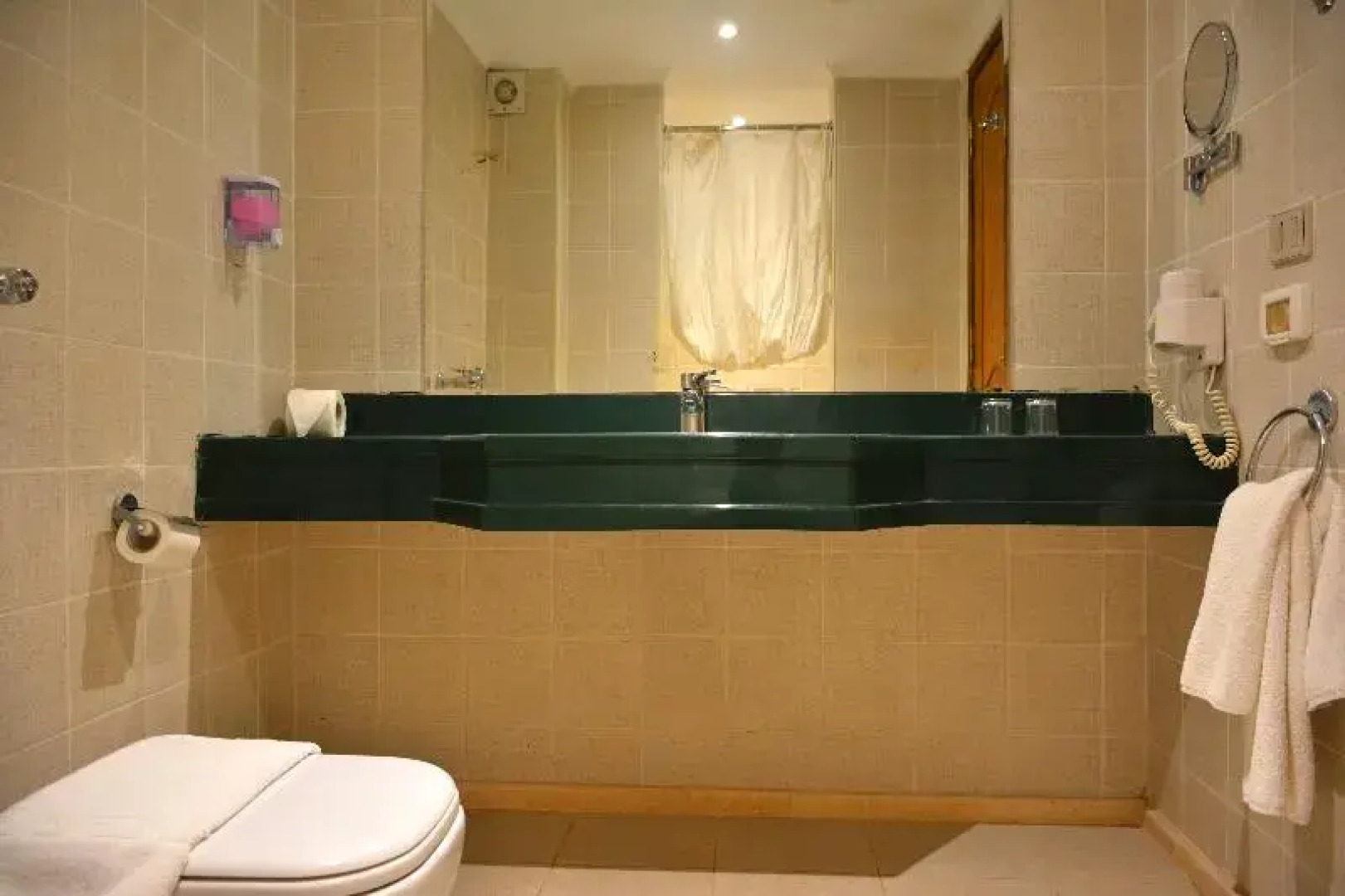 Hawaii Riviera Club Aqua Park-Families and Couples