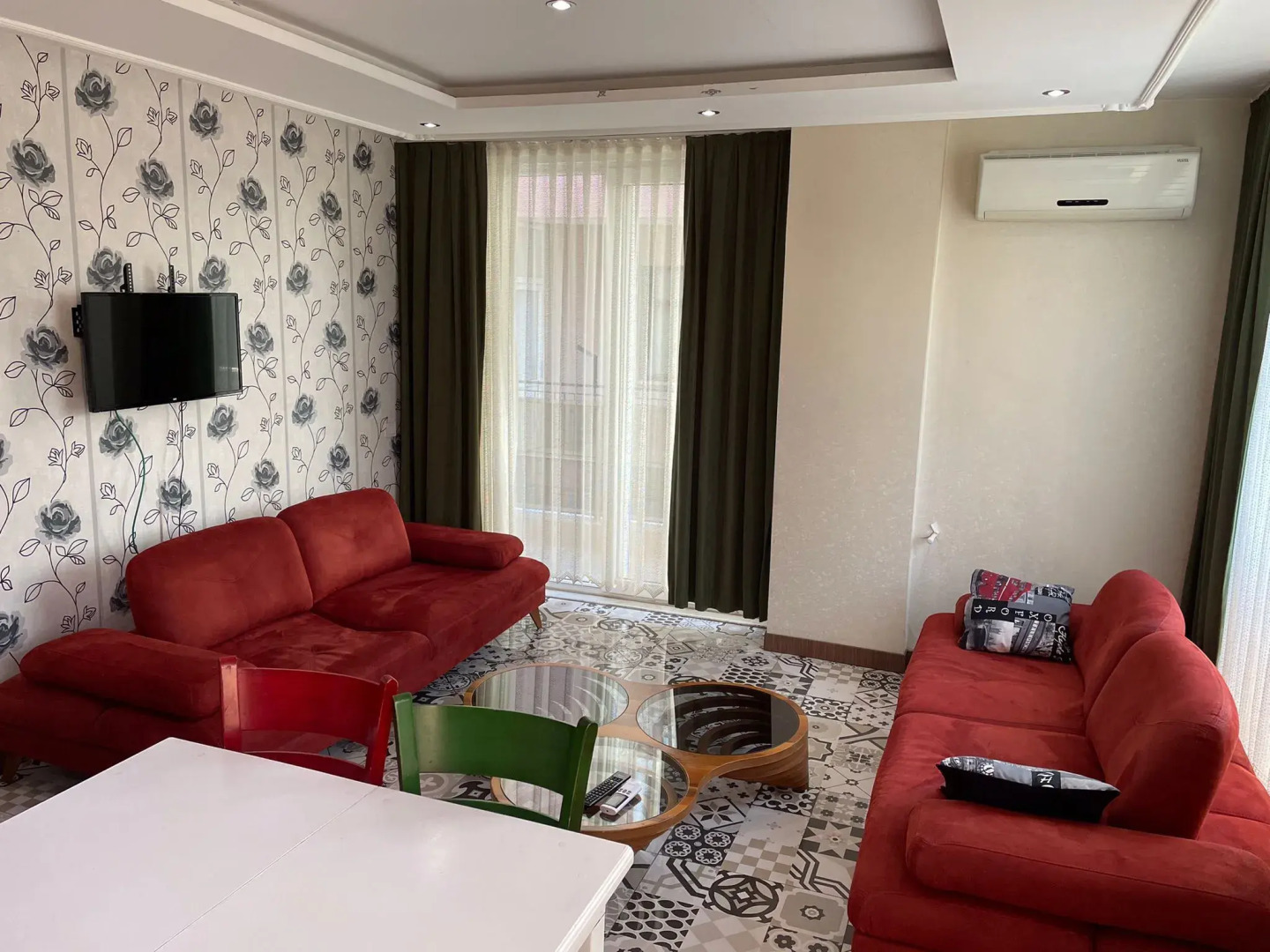 The Nar Suit & Apart