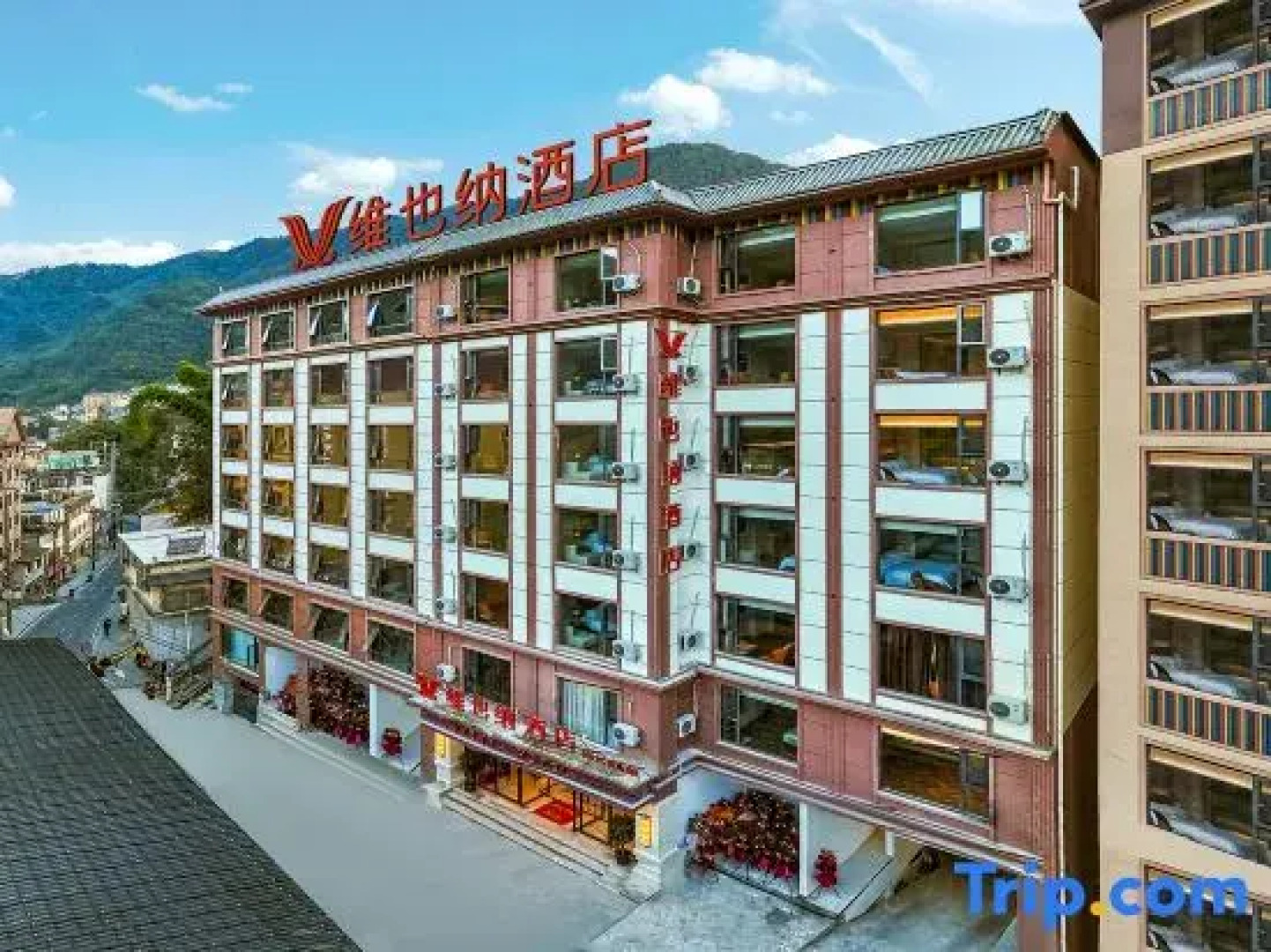 Vienna Hotel（Nujiang Gongshan Store）