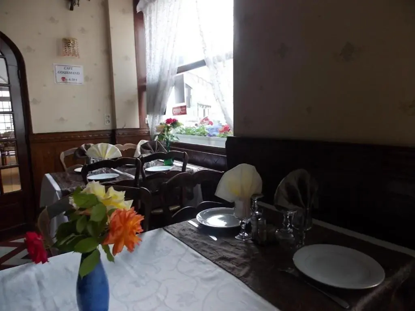 Hostel Du Roy