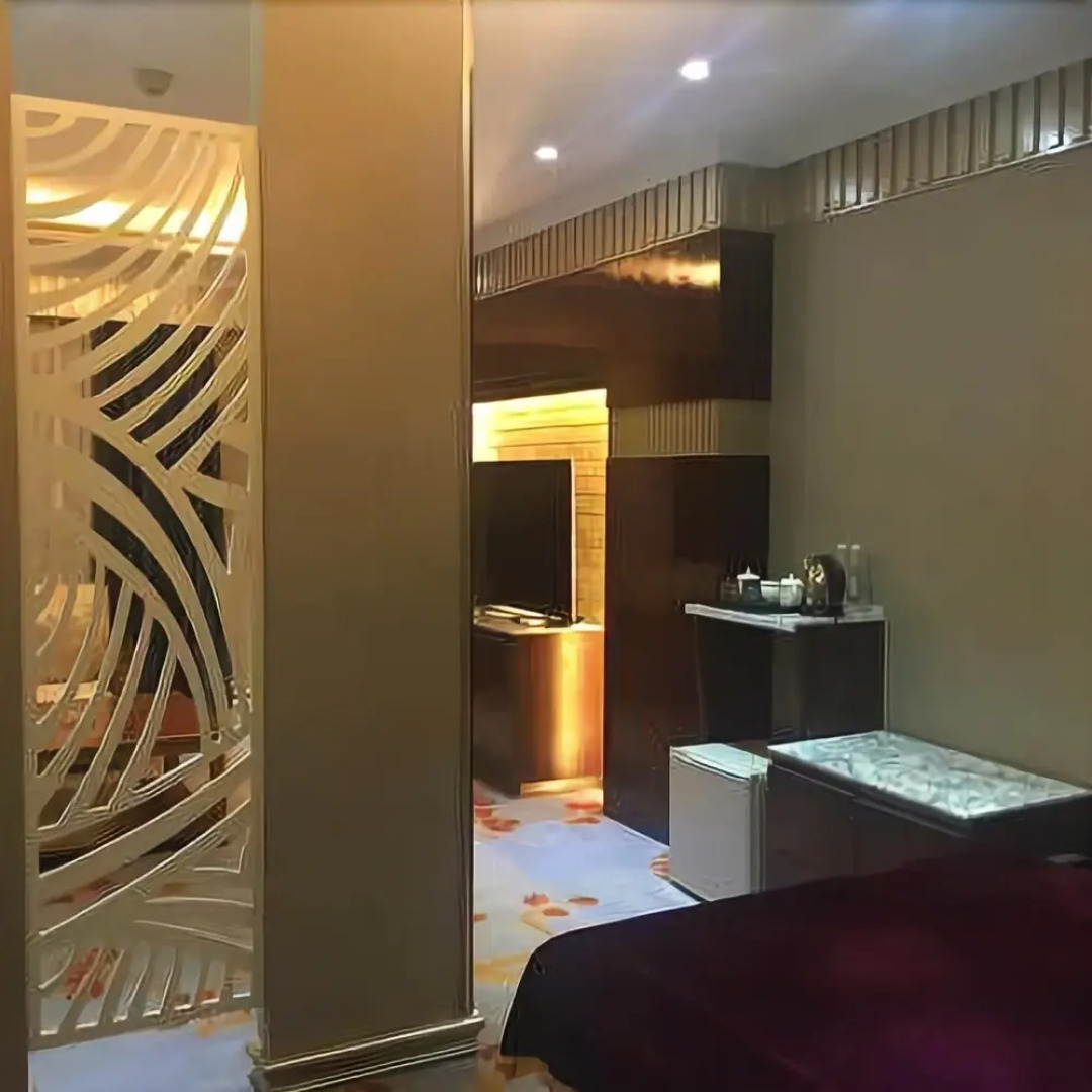 曲靖翠峰大酒店