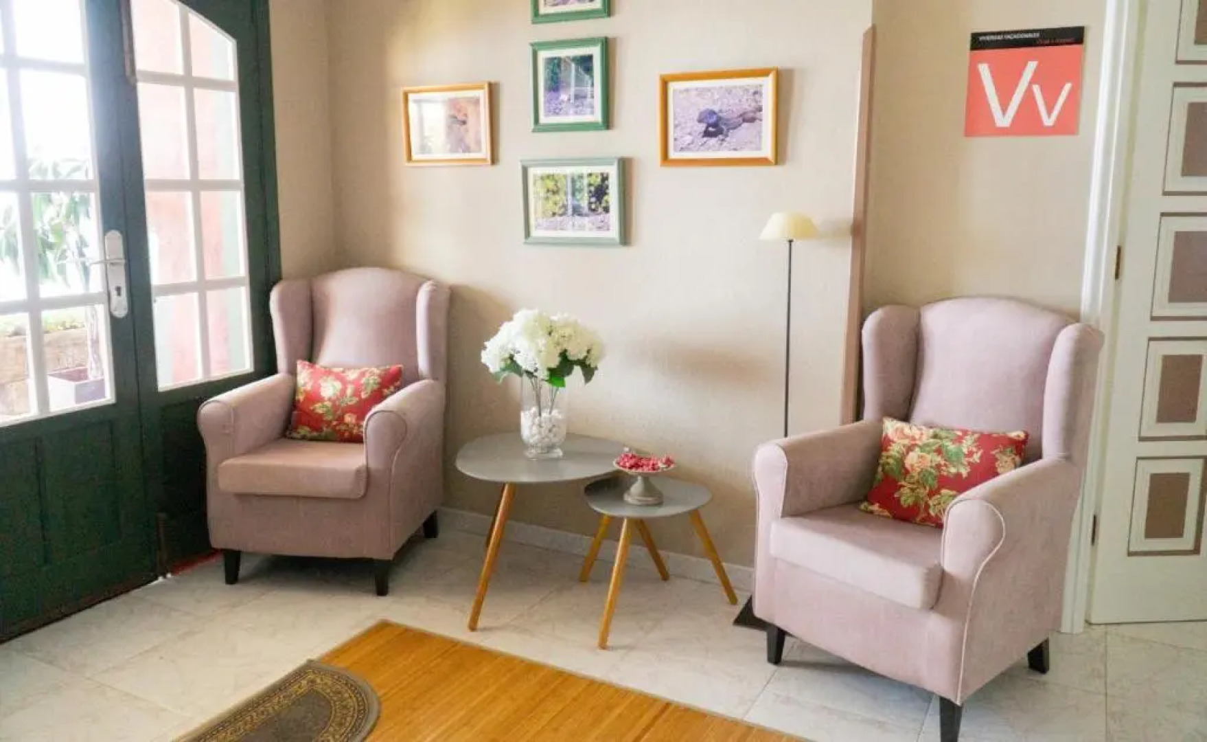 La Rivera Apartments