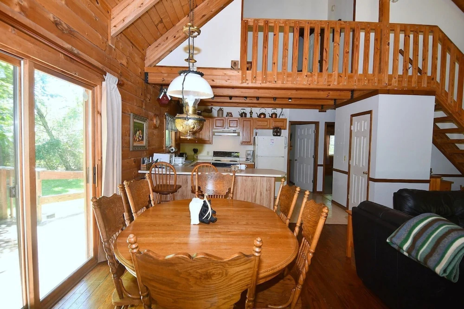 Lazy Bear Retreat - Classic Cabin!