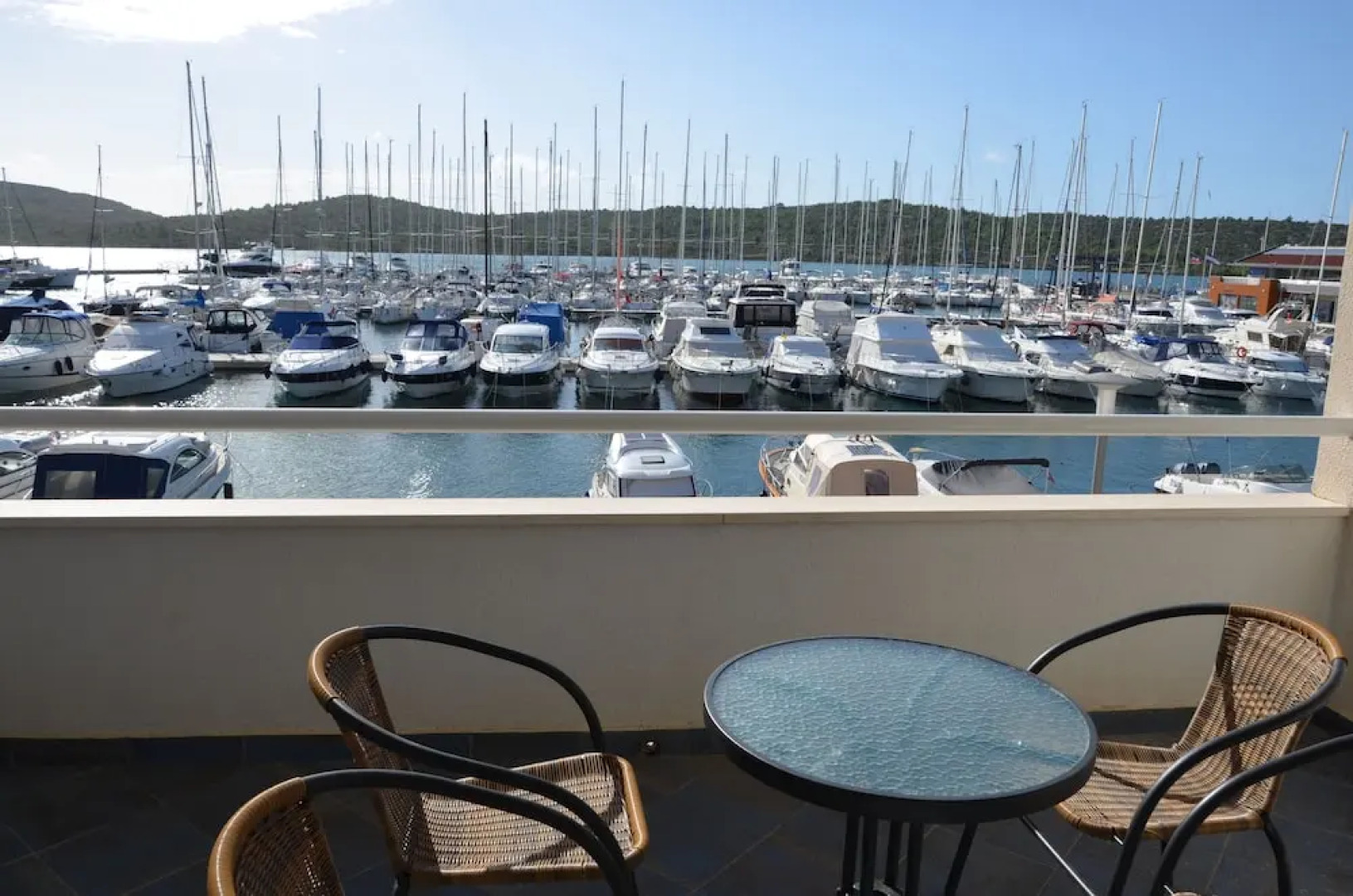 Apartments Pirovcanka