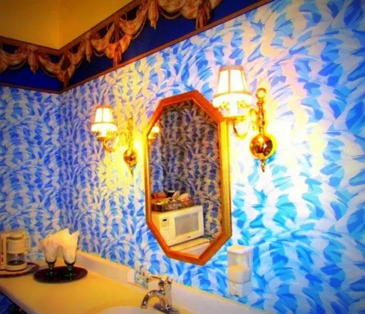 Shamrock Thistle & Crown B&B