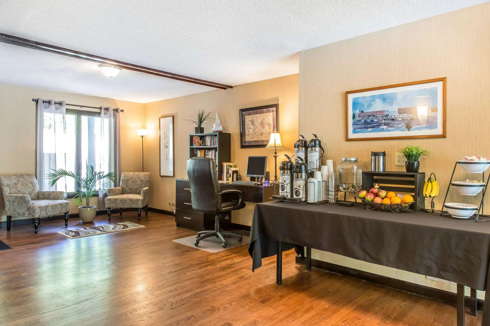 The Black Swan Lee - Lenox, an Ascend Collection Hotel