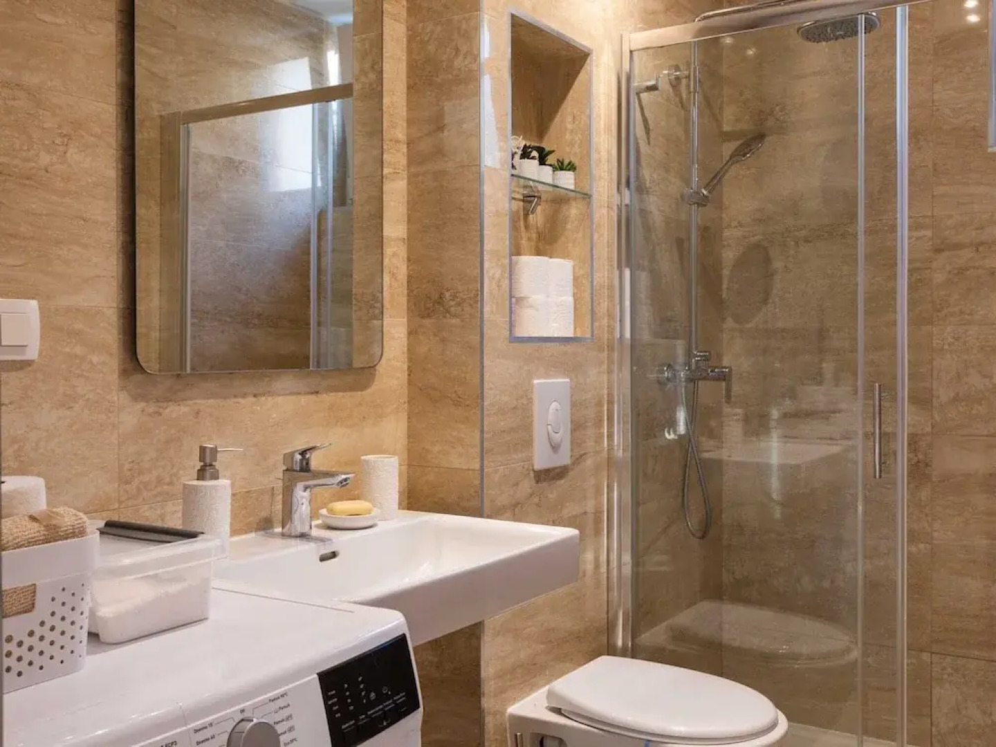 Apartment Why Not - Two Bedroom Apartment With Balcony