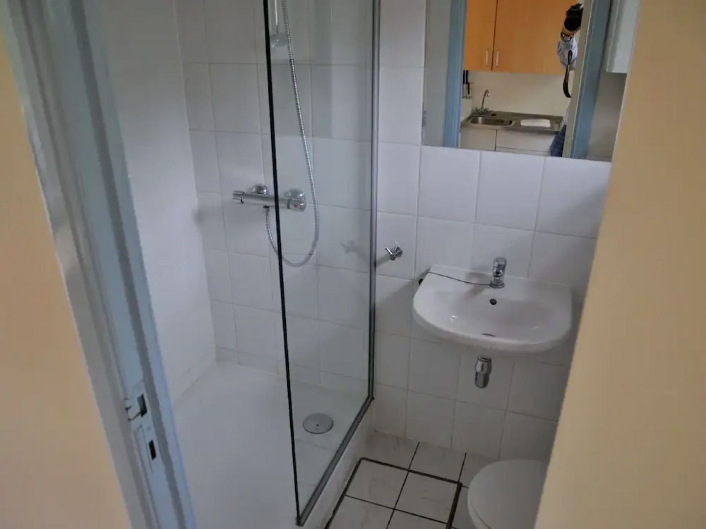 Cozy, Carefully Furnished Bungalow near Maas