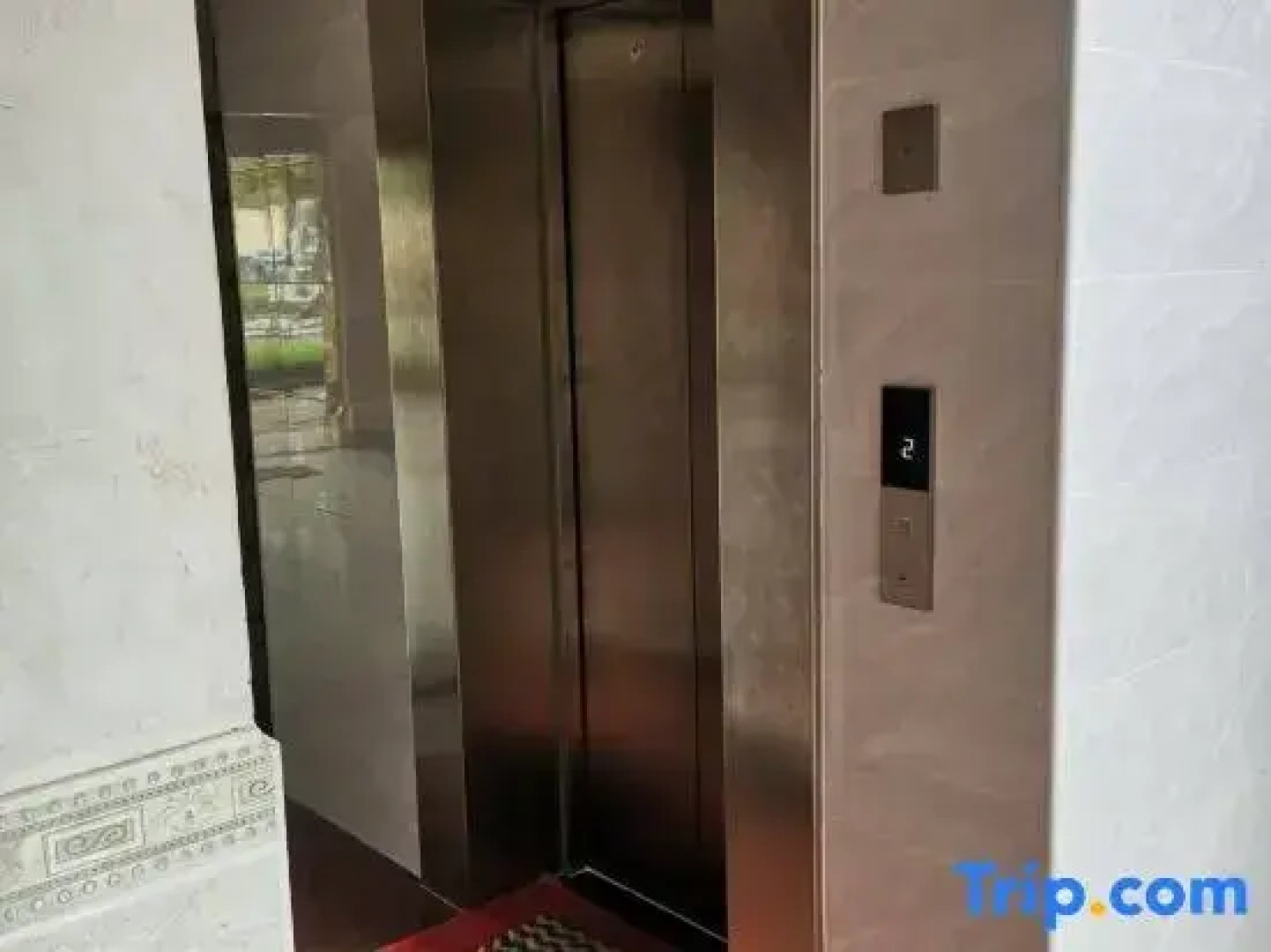 Wuzhishan Qiuguang Hotel