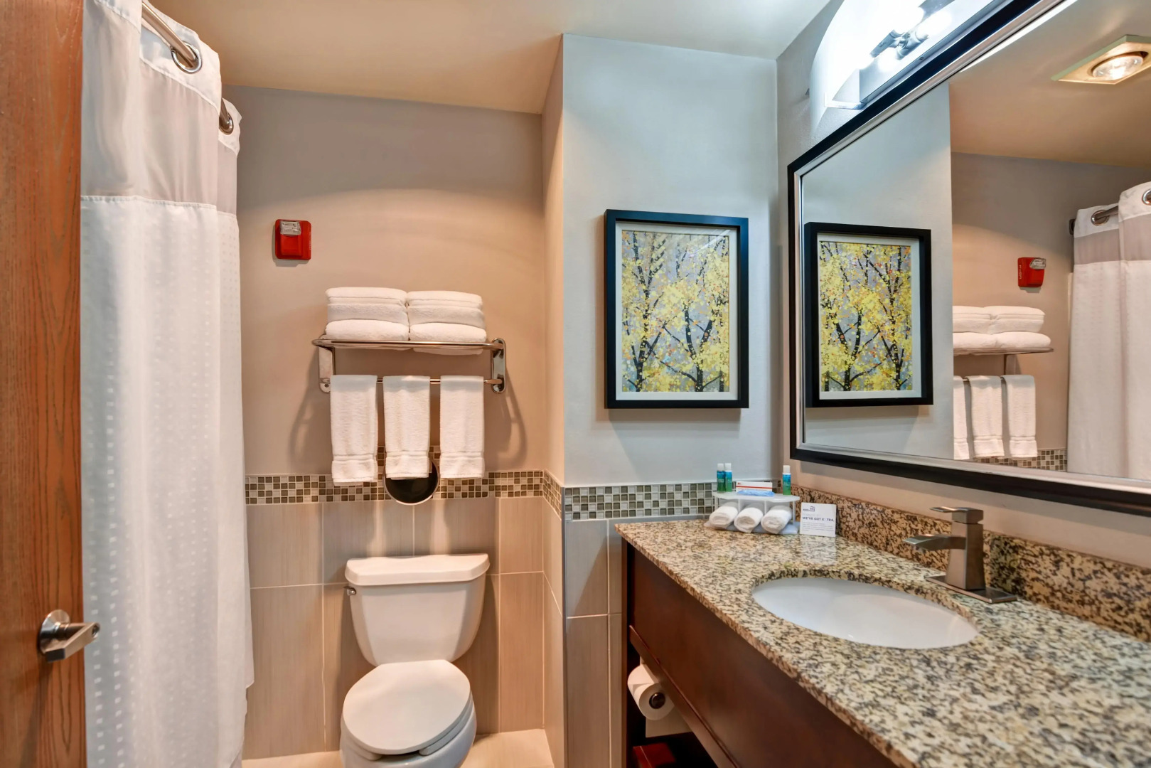 Holiday Inn Express & Suites New Berlin by IHG