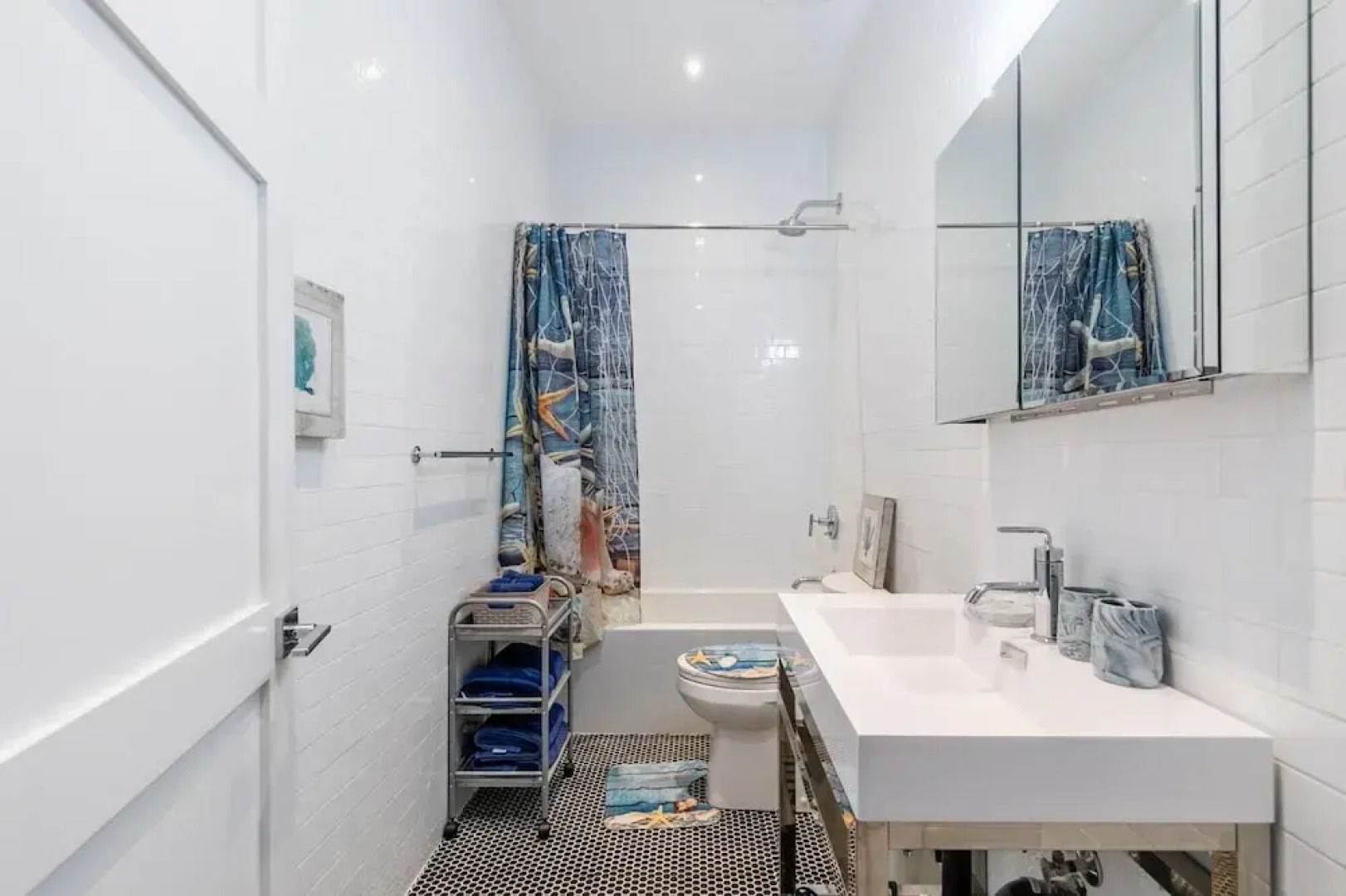 2BR 2storey Loft Free Parking Gym