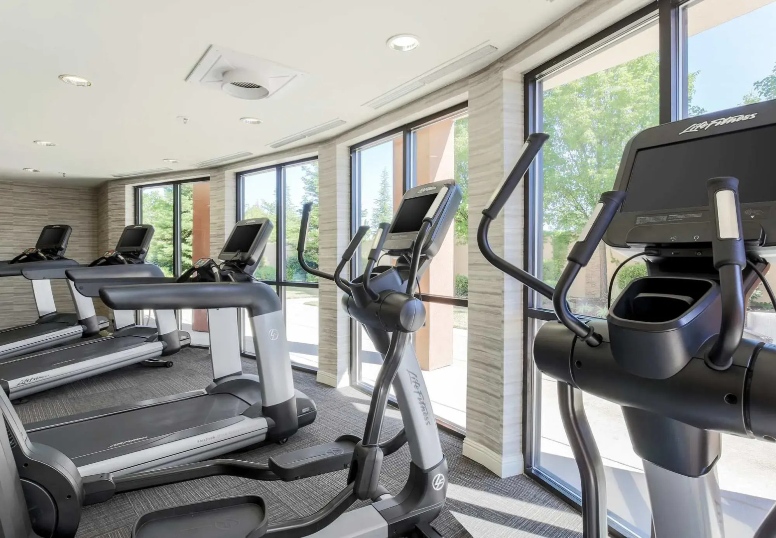 Courtyard Roseville Galleria Mall/Creekside Ridge Drive