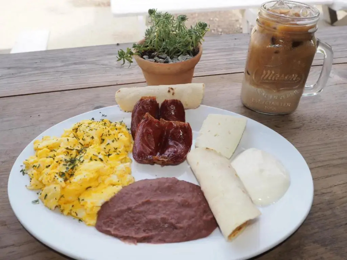 Sea Eye Hotel - Sunset Building