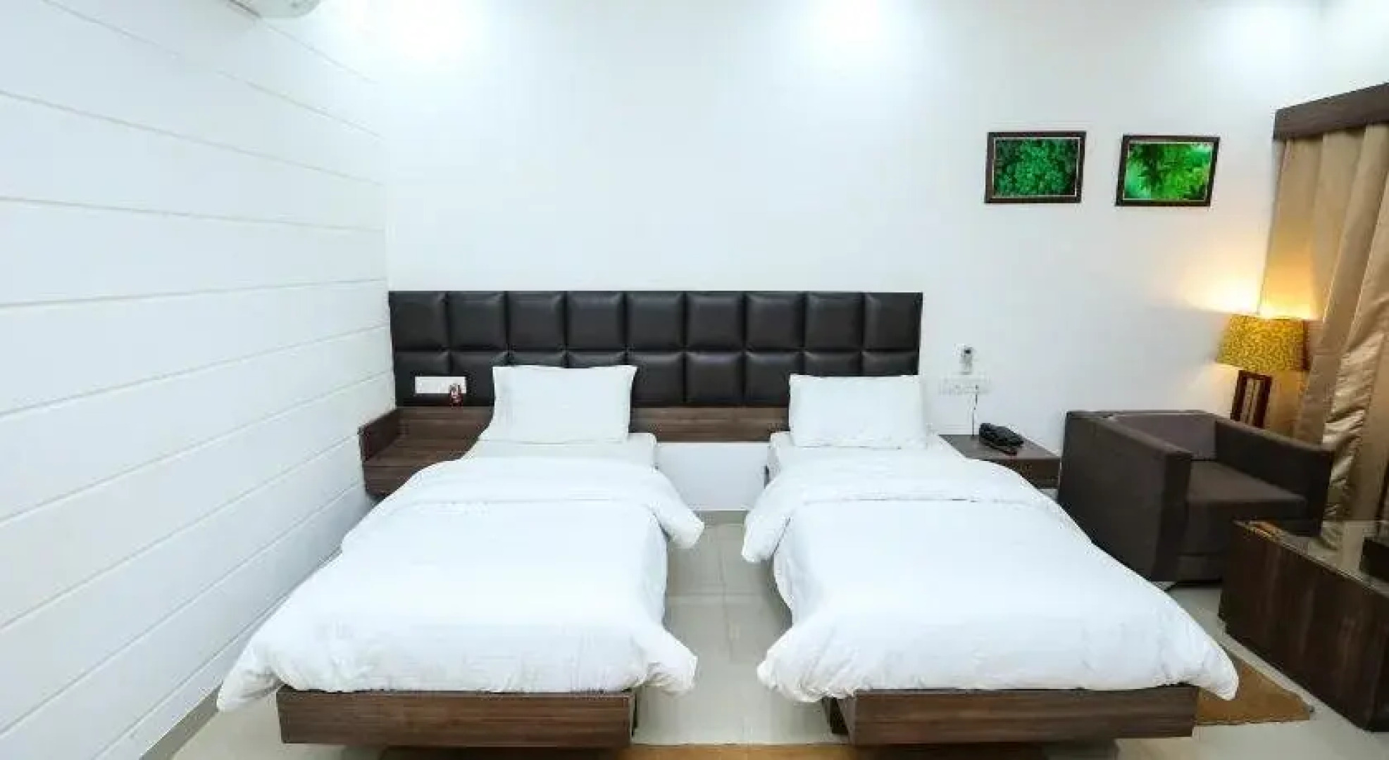 Hotel Whistling Greens