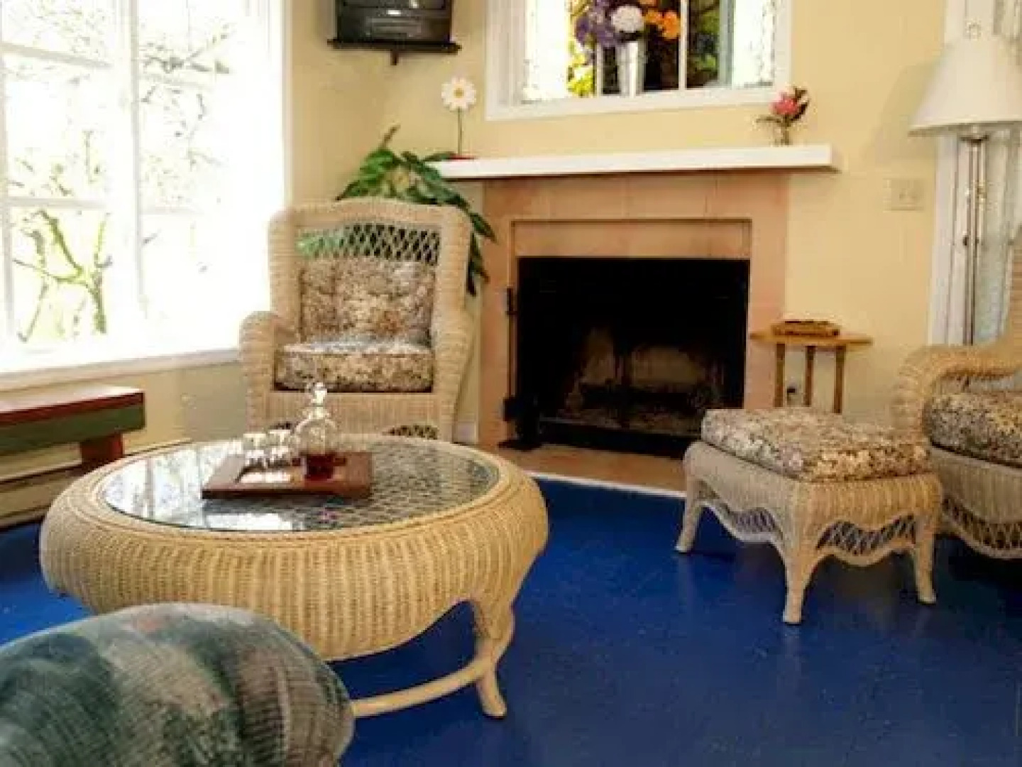 Lakeshore on Salt Spring