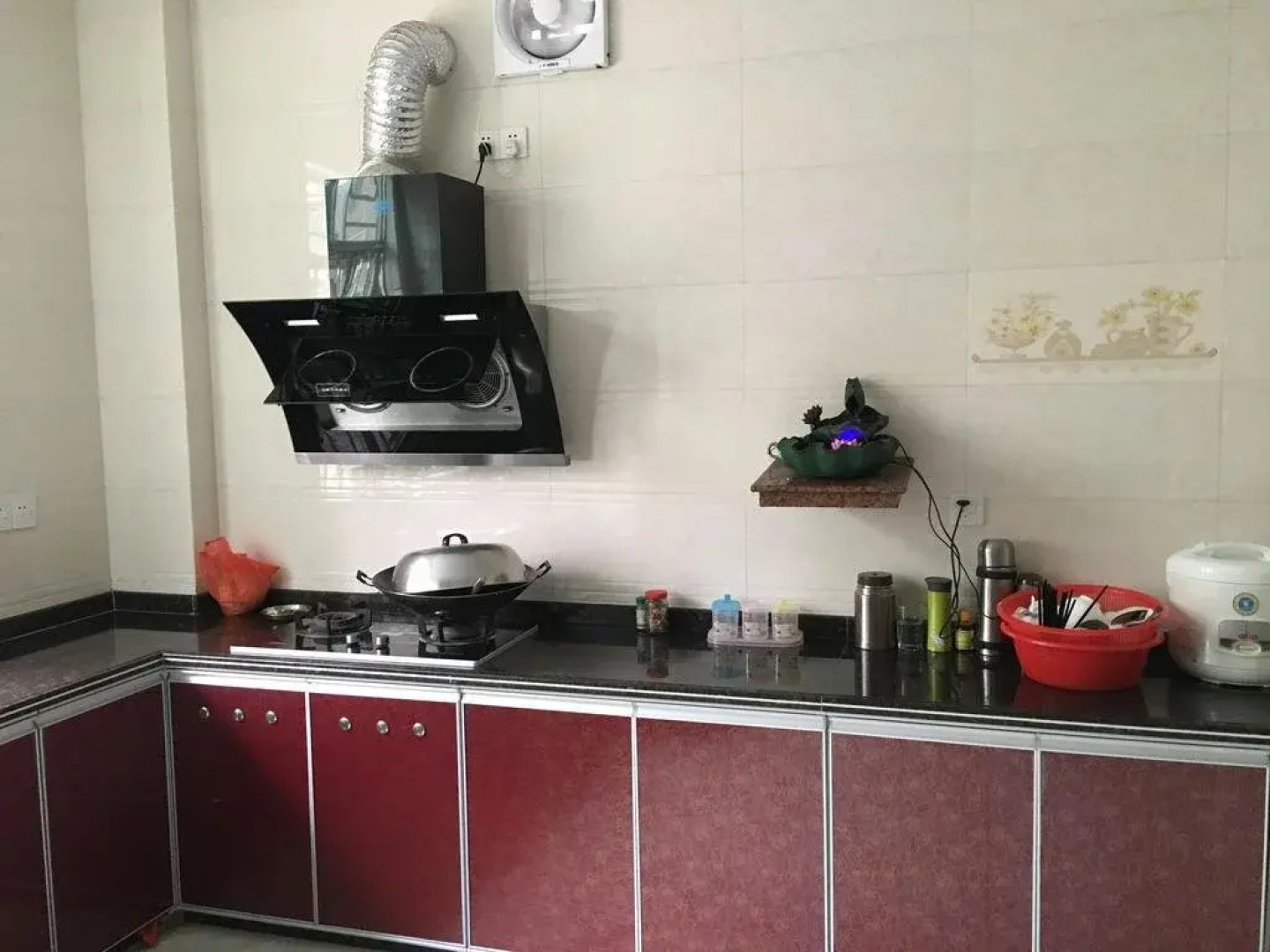 Shuangyuewan Happy Inn