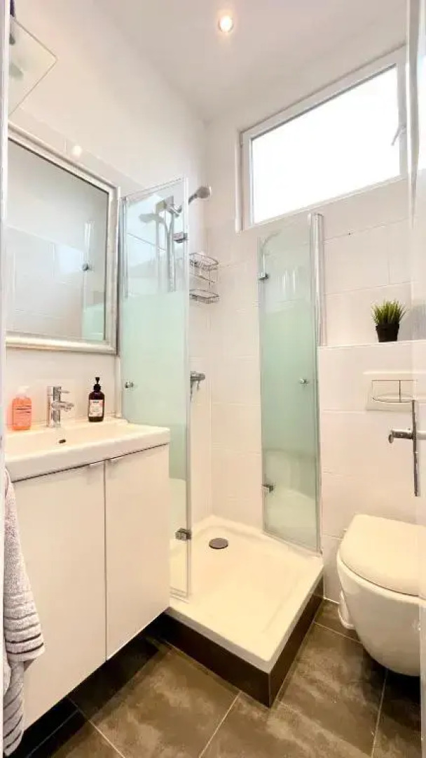 Schönes City-Apartment mit 2 Schlafzimmer, Parkplatz, ruhig und hell, D46-DG