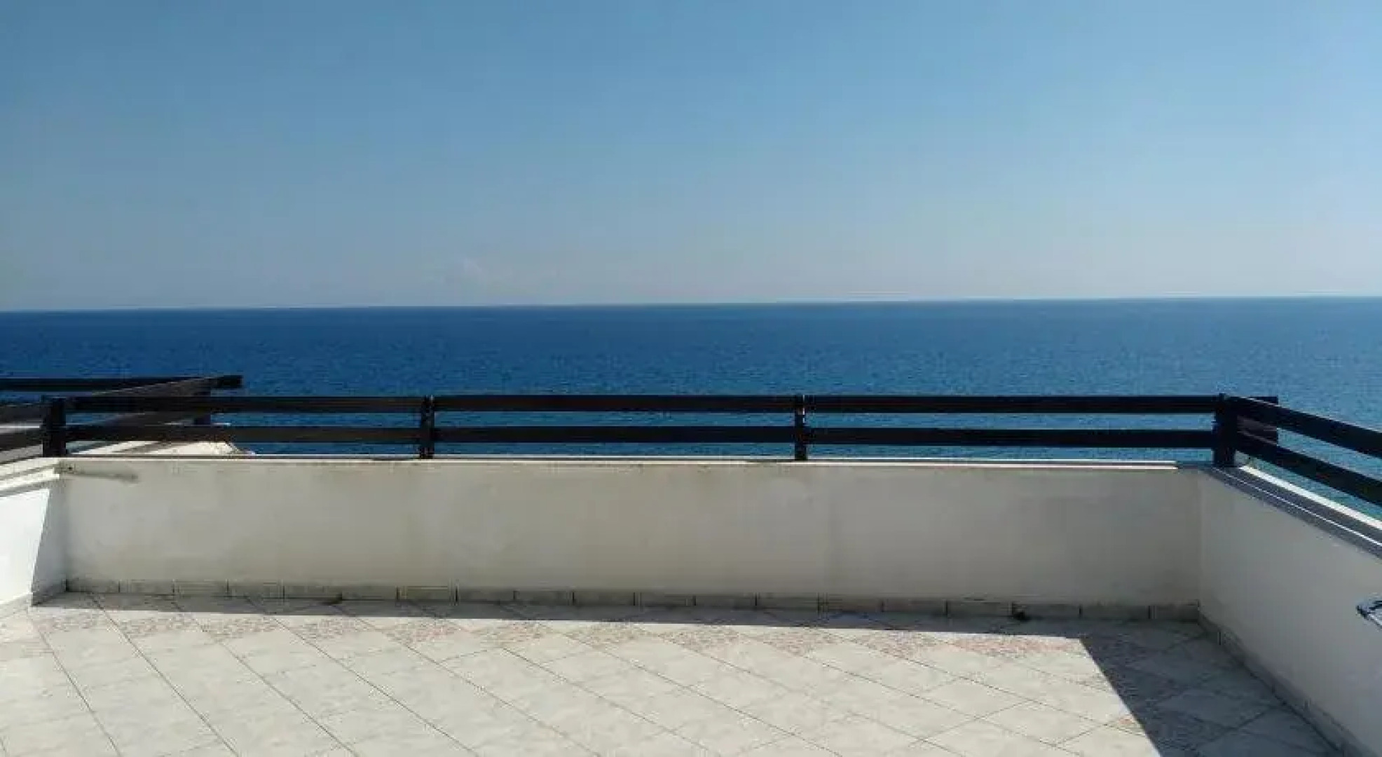 Karaoulanis Beach Aparthotel