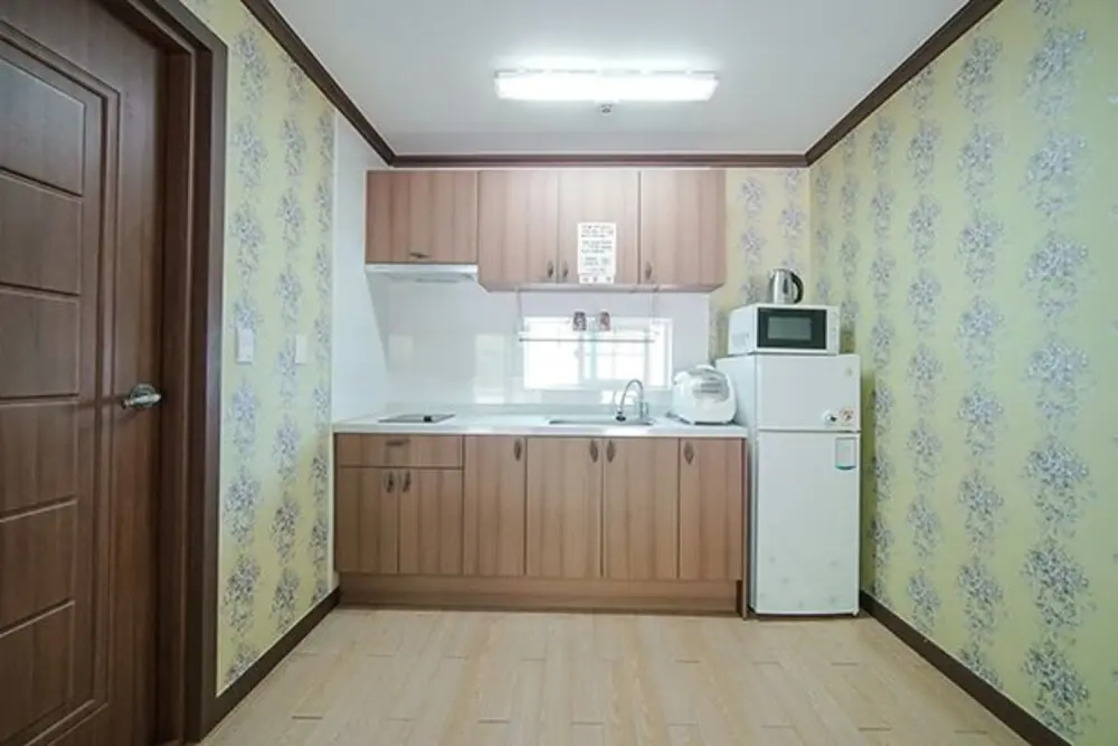 Danyang Wood Scented Pension