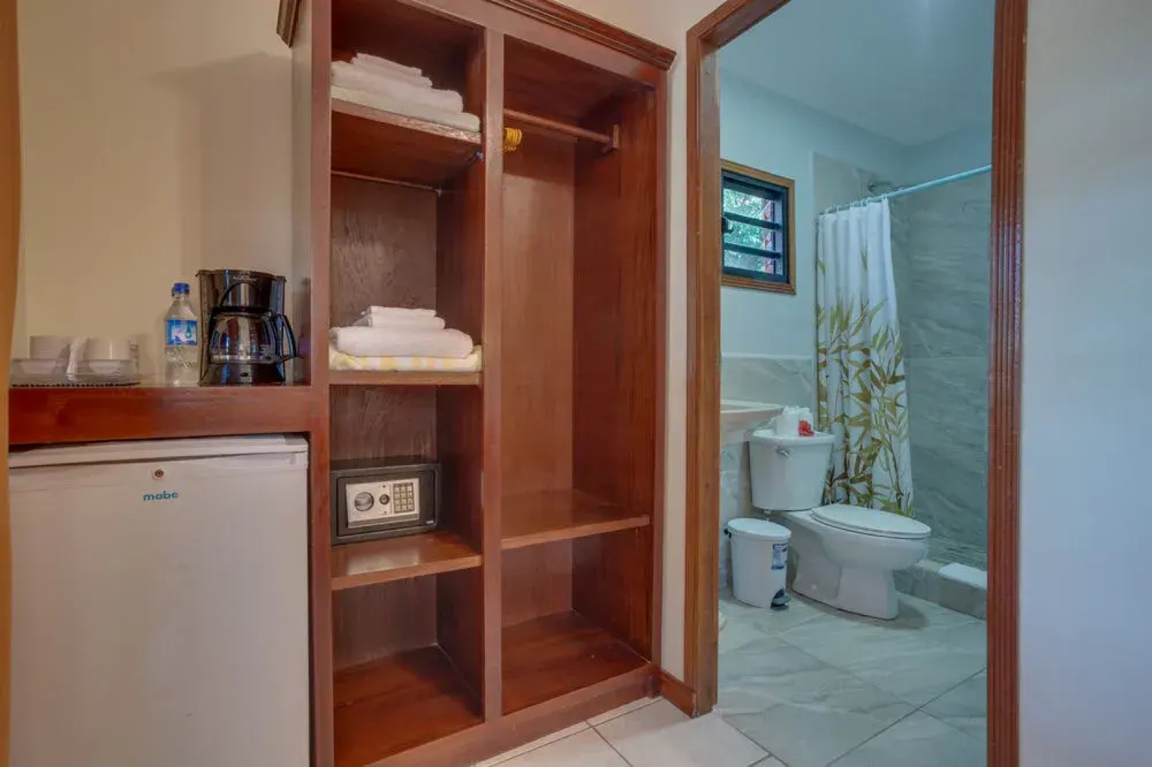 Palm Cove Cabins